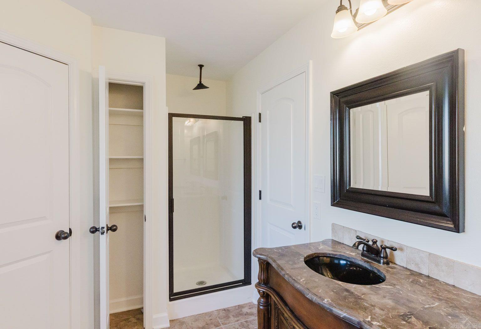 Oak Glenn - Residential Lease