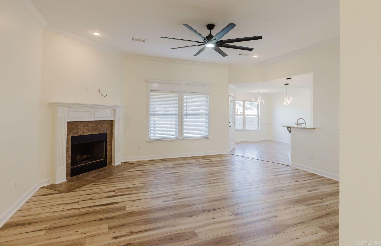 Oak Glenn - Residential Lease