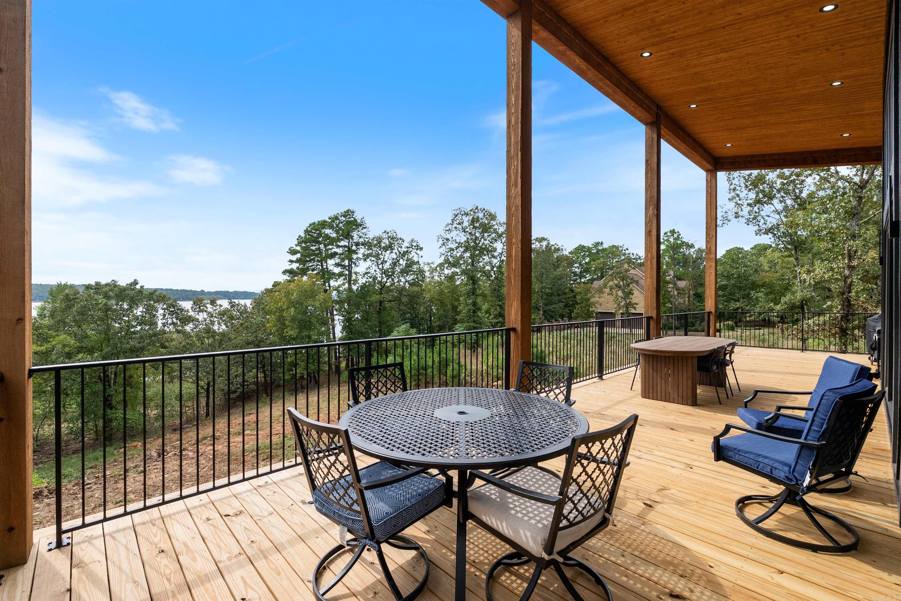 Island Shores Phase II - Residential