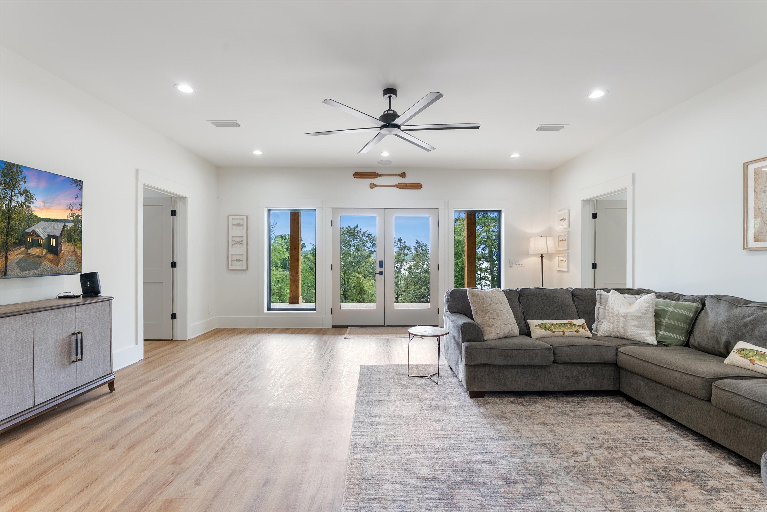 Island Shores Phase II - Residential