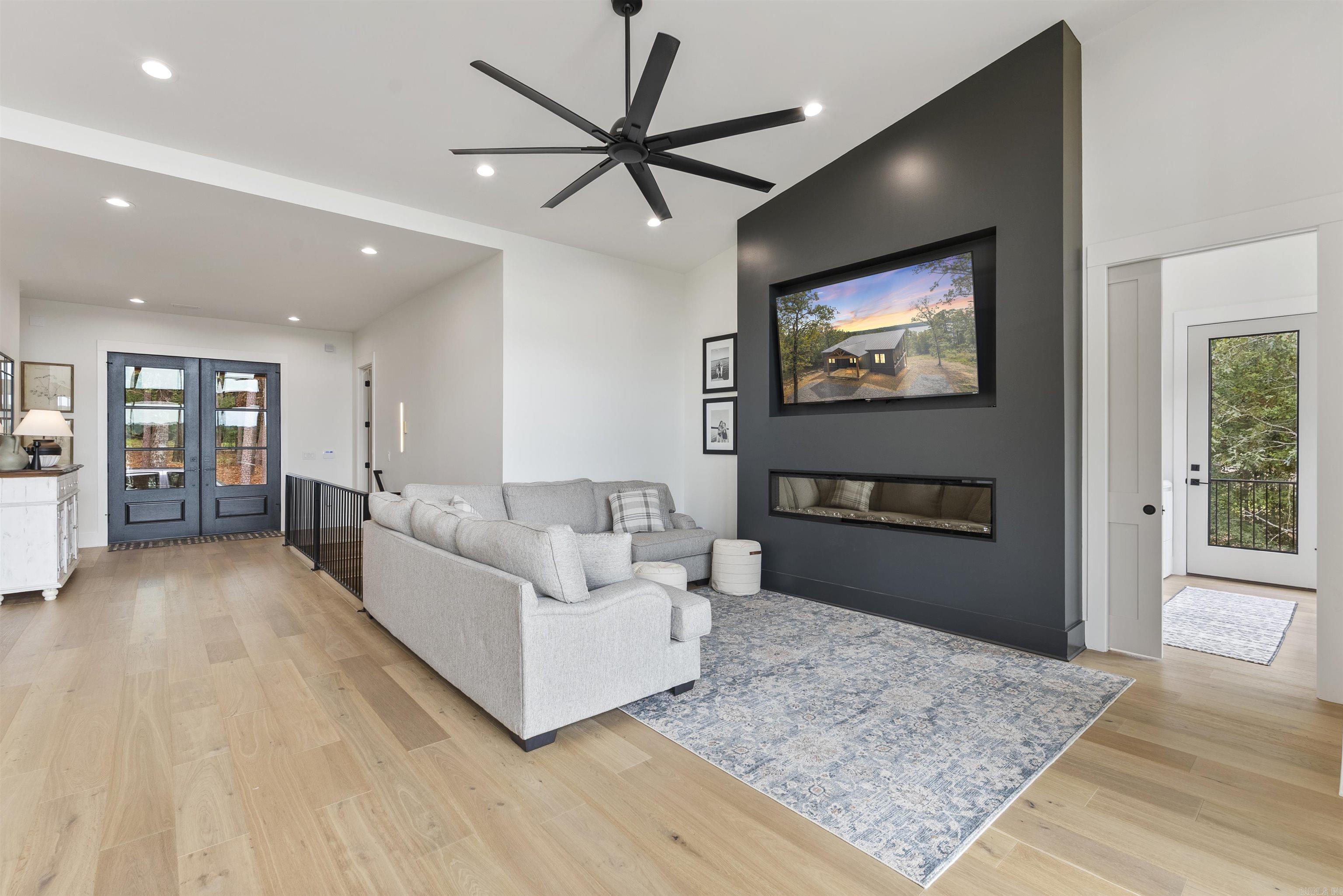 Island Shores Phase II - Residential