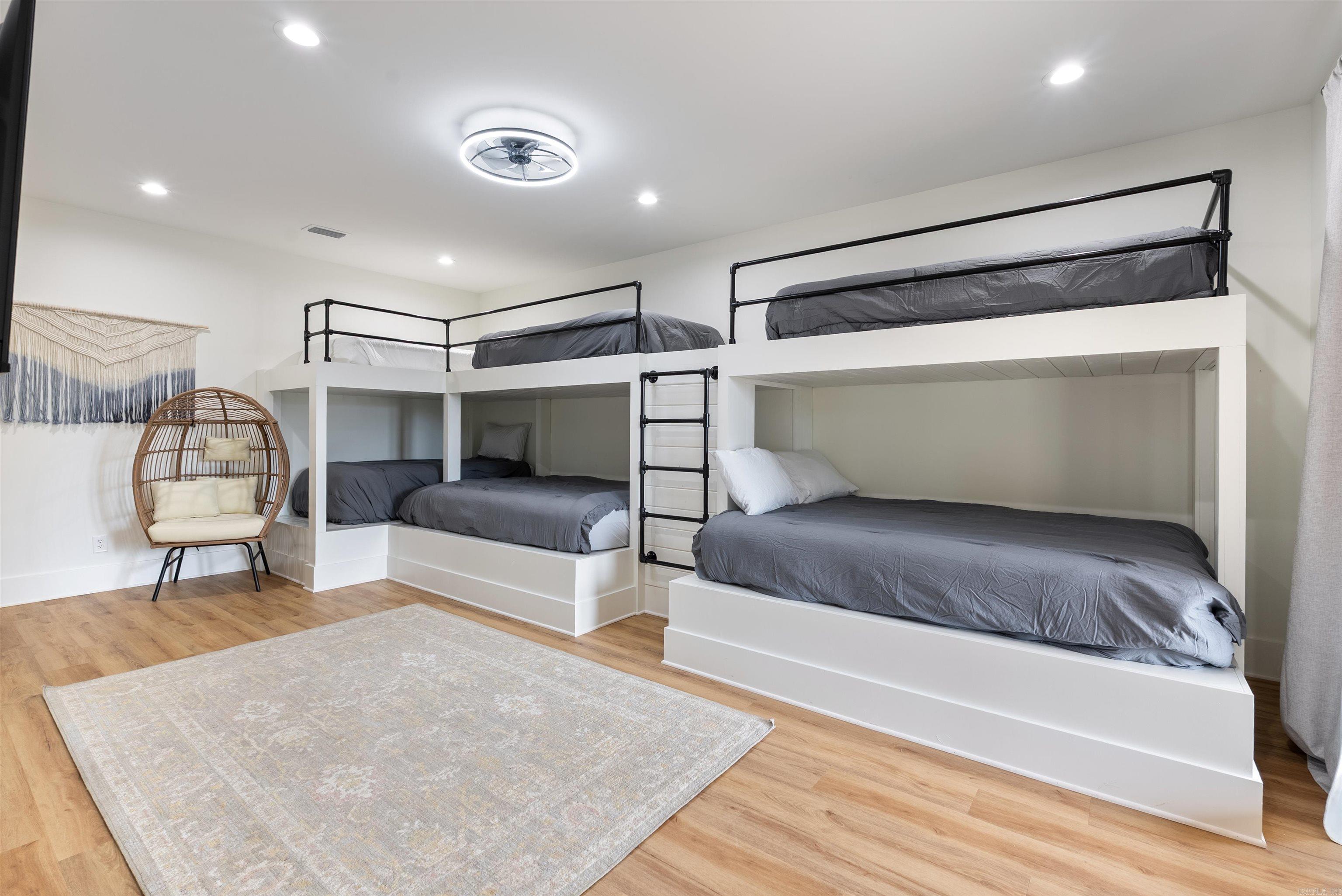 Island Shores Phase II - Residential
