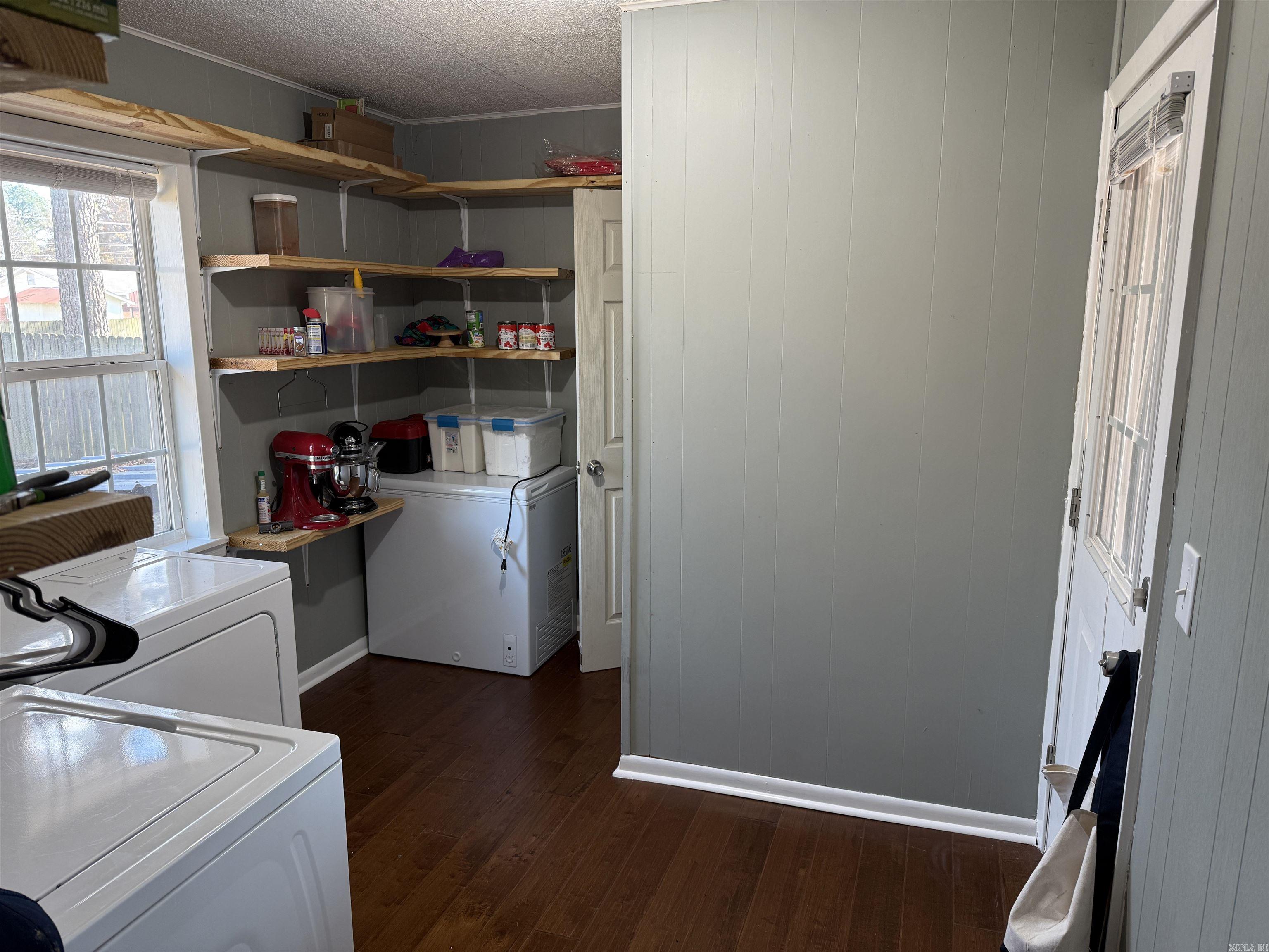 CLAYTON - Residential