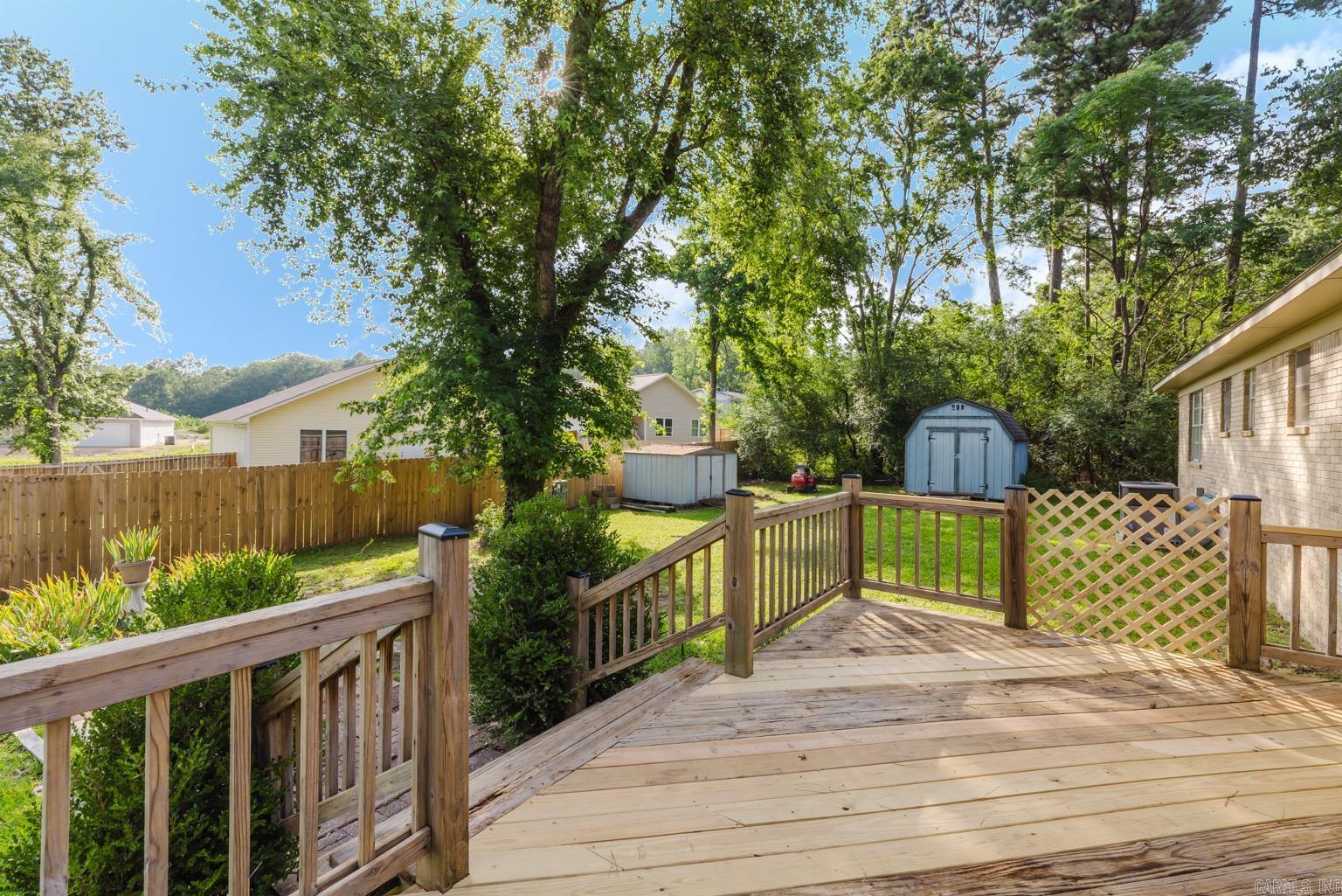 LAKE TOWN - Residential
