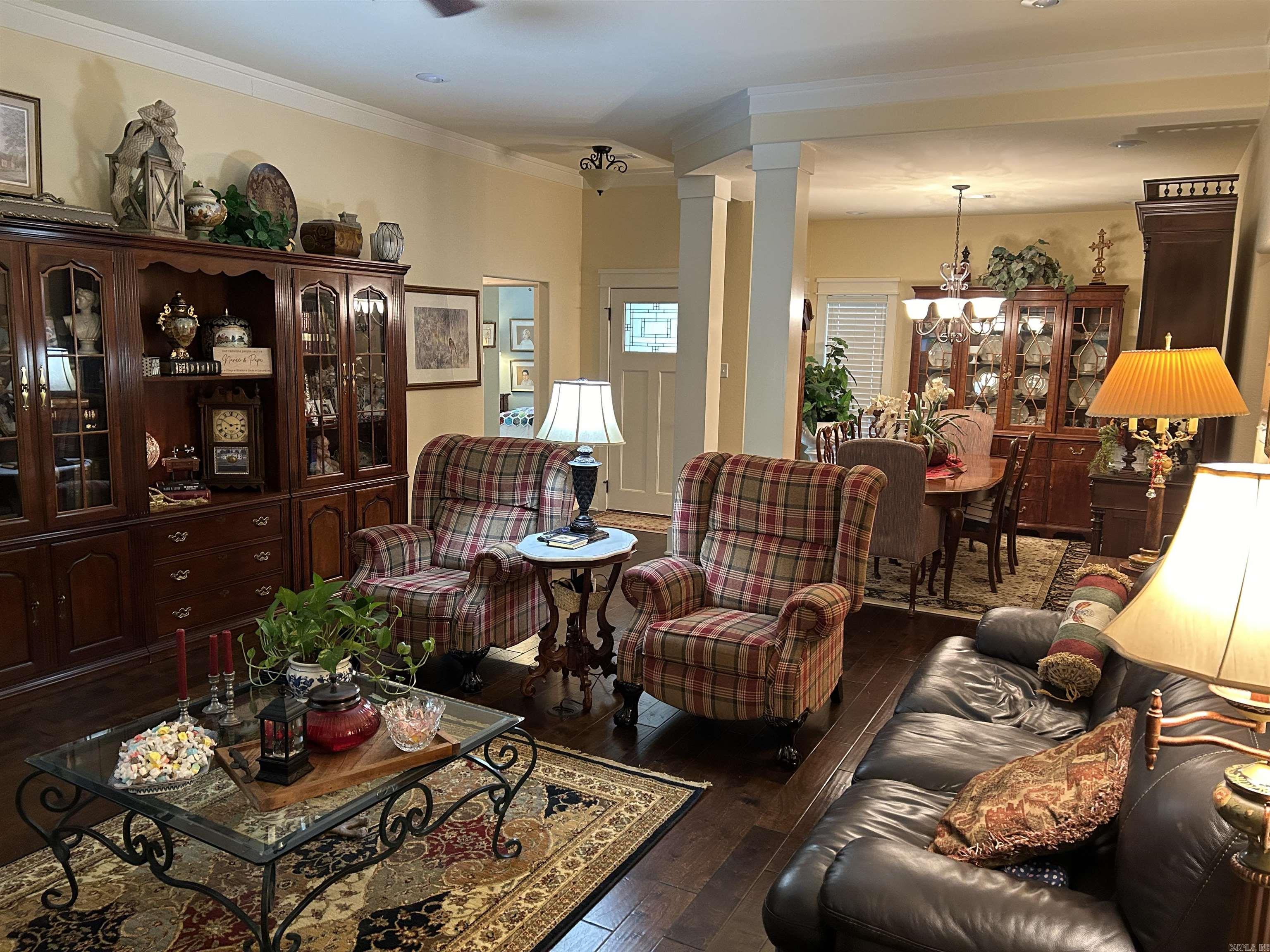 THE COVE - Residential