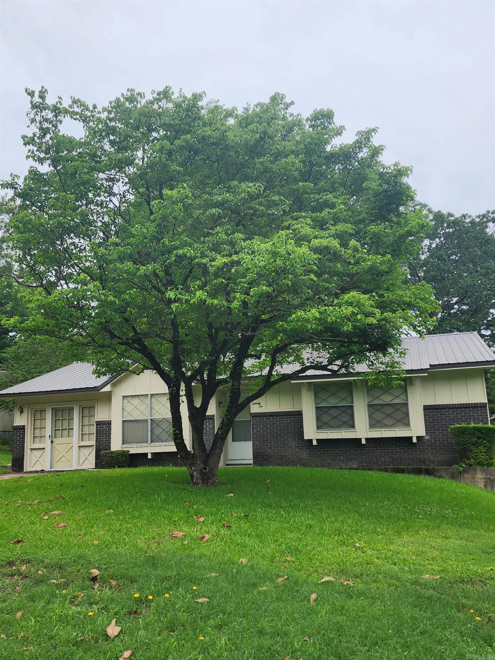 BROOKWOOD ADDN - Residential