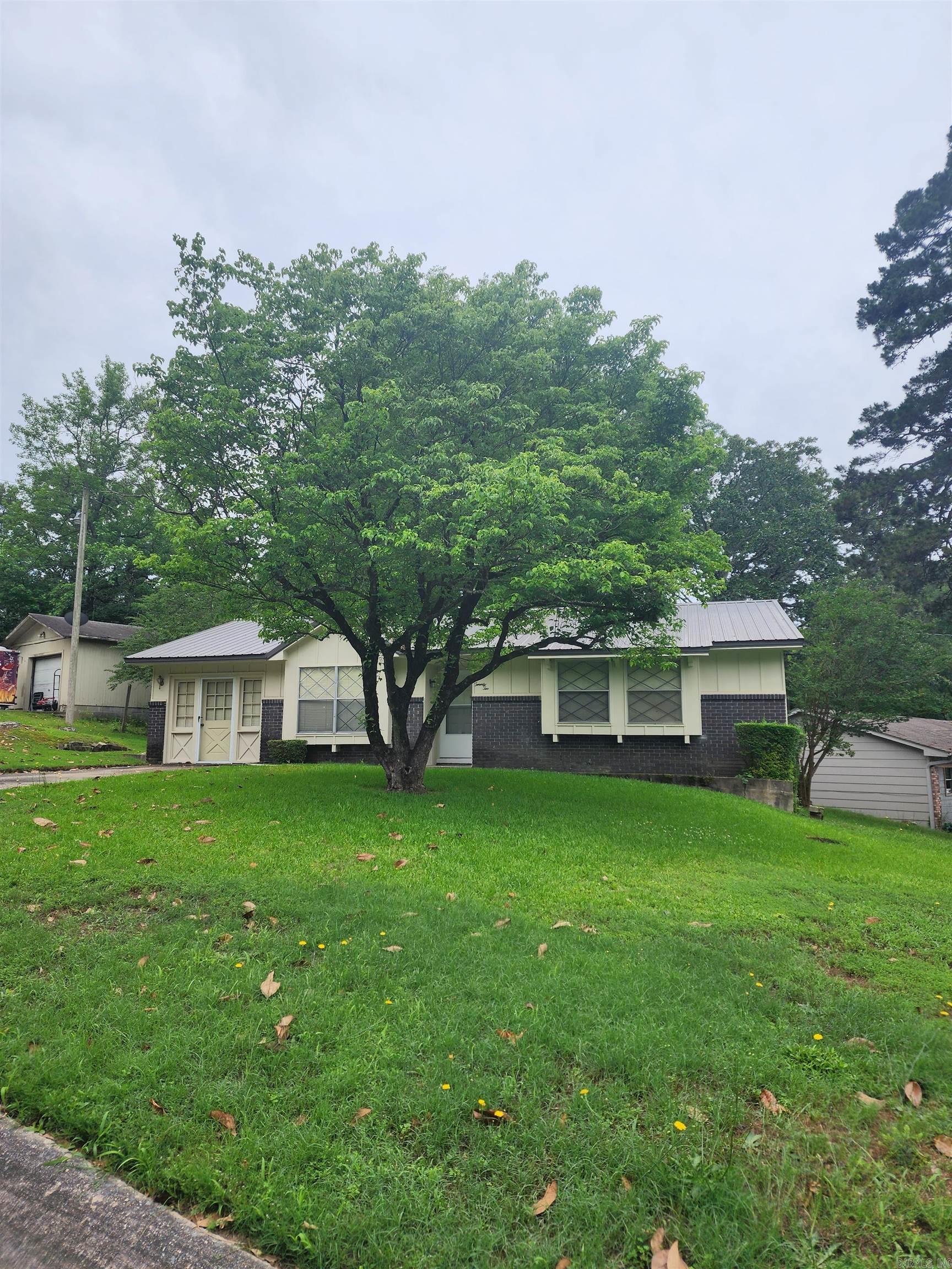 BROOKWOOD ADDN - Residential