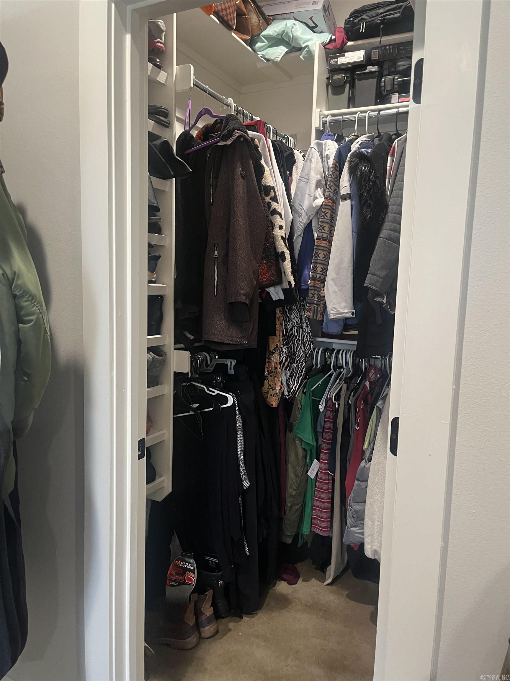 SHERWOOD ESTATES - Residential