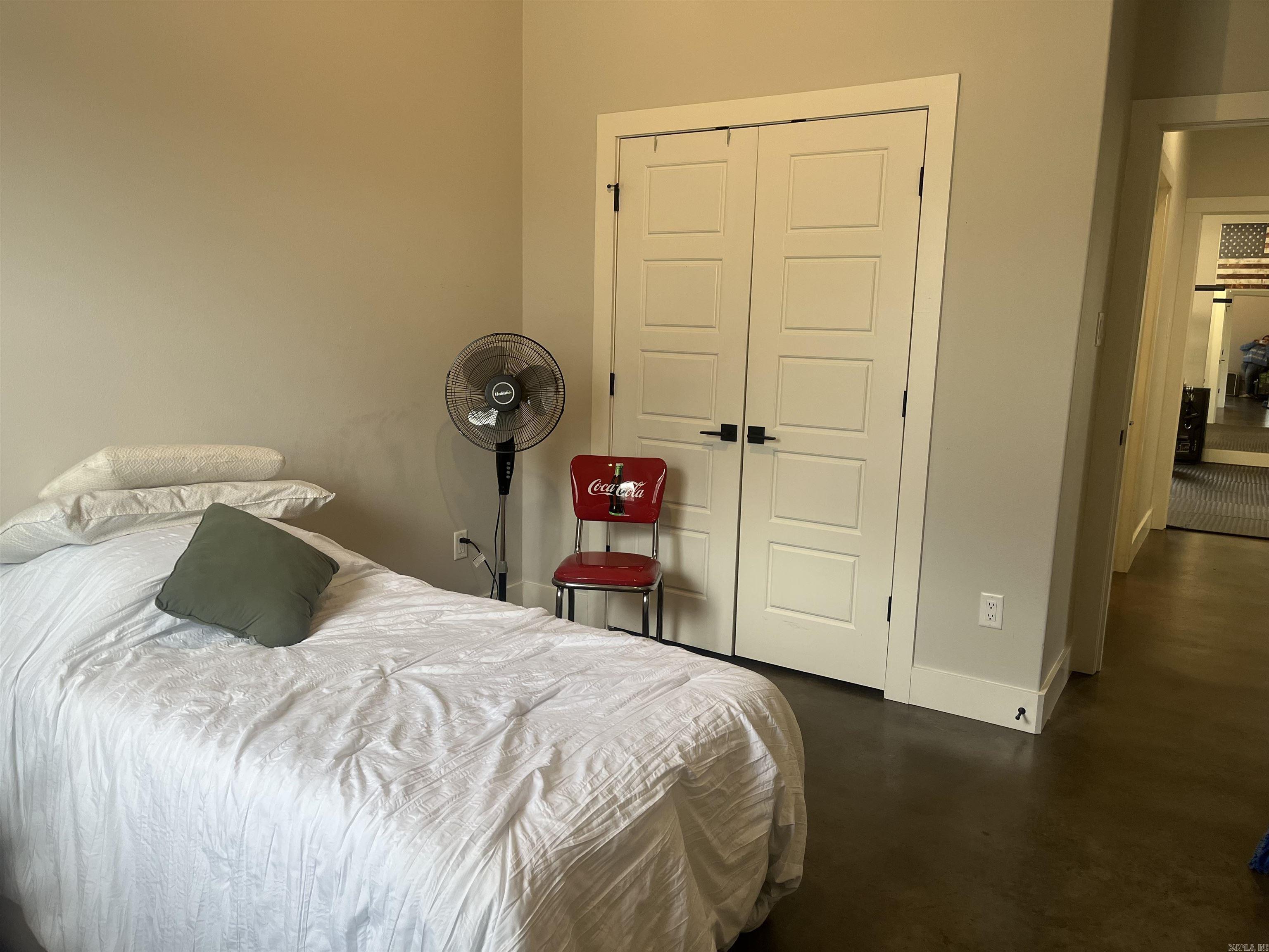 SHERWOOD ESTATES - Residential