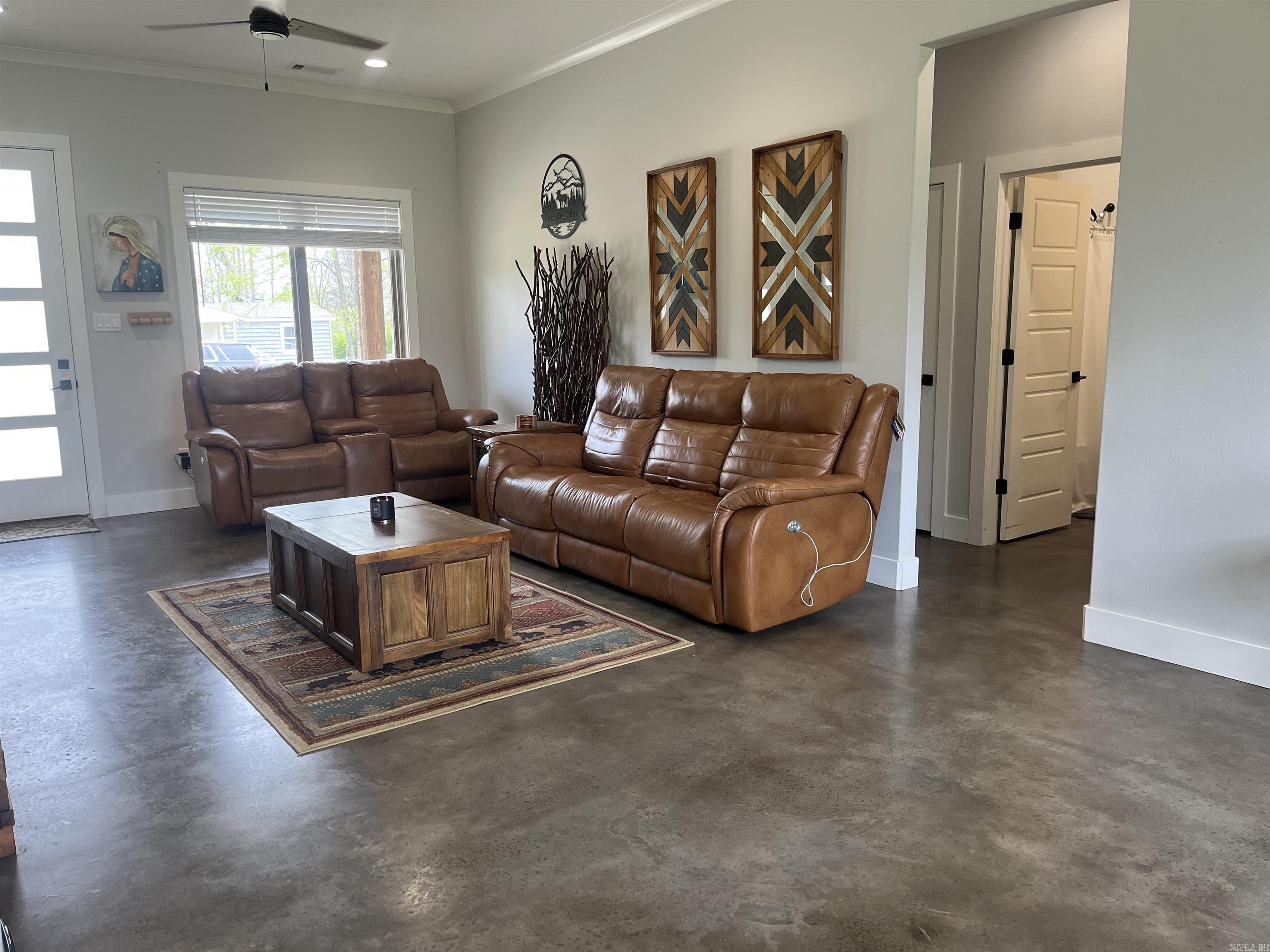 SHERWOOD ESTATES - Residential