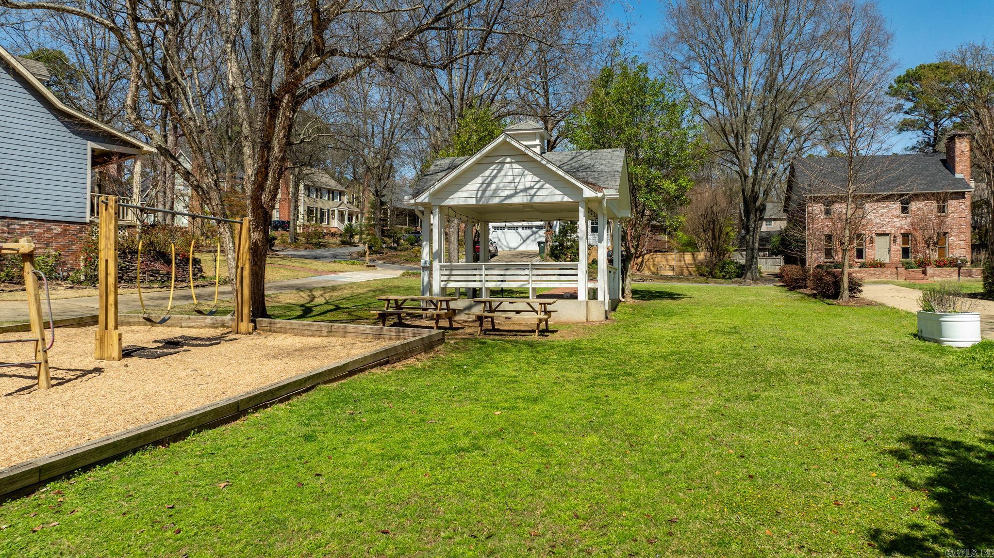 ST CHARLES ADDN - Residential