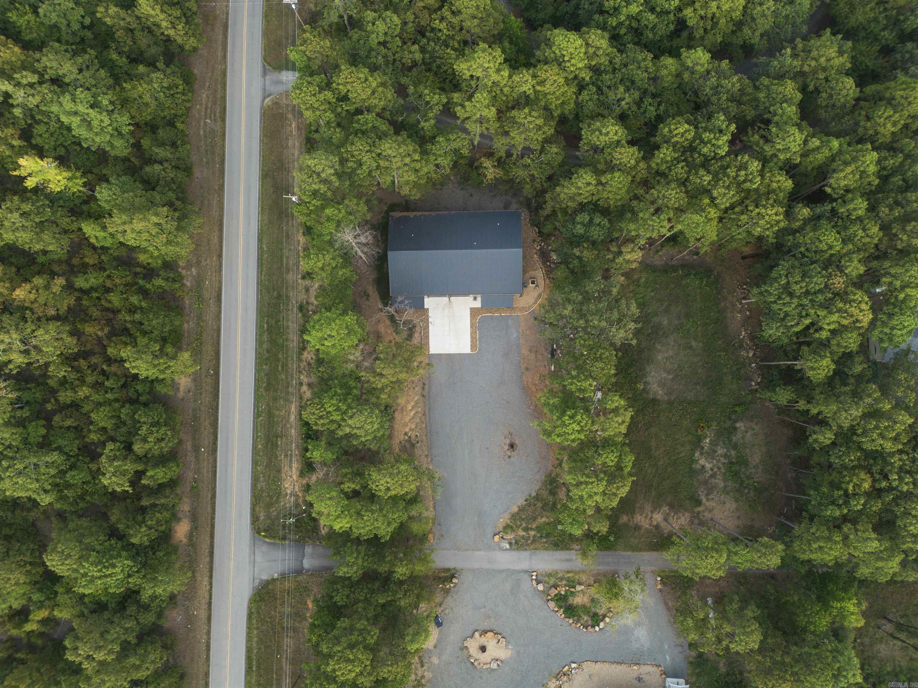 WOODLAND SHORES - Residential