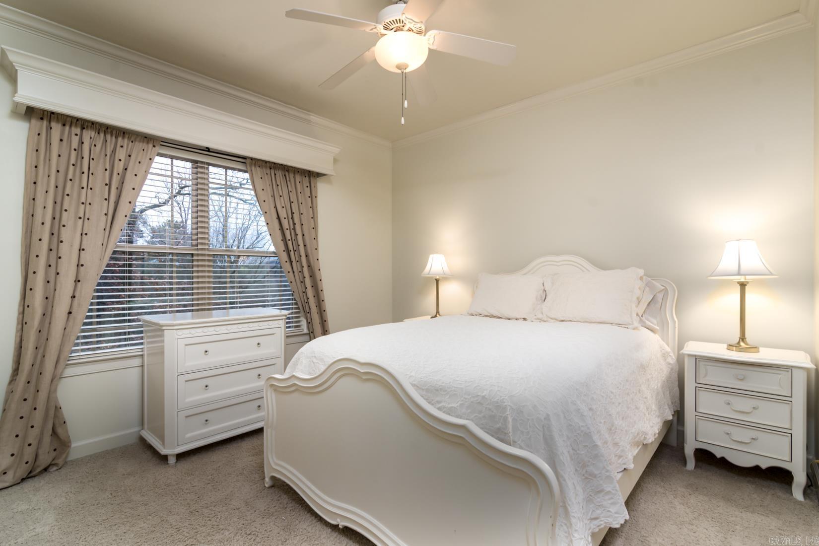 CHENAL VALLEY EPERNAY PLACE - Residential