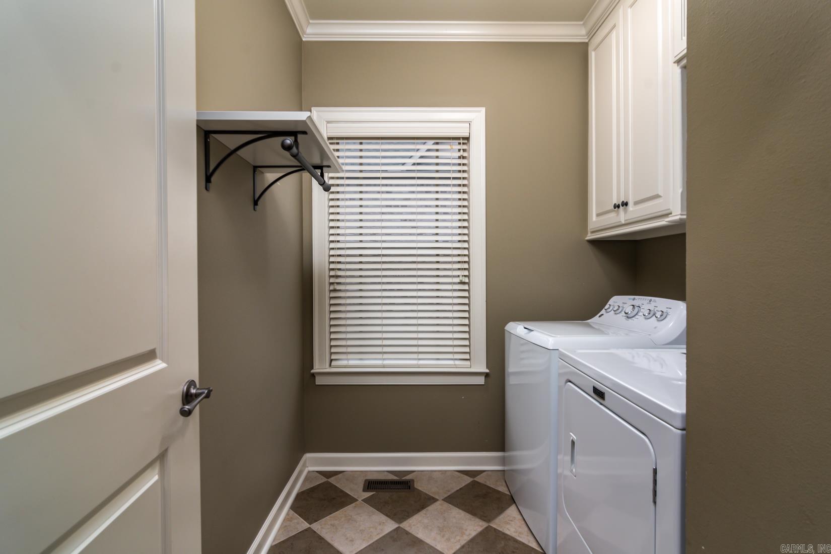 CHENAL VALLEY EPERNAY PLACE - Residential