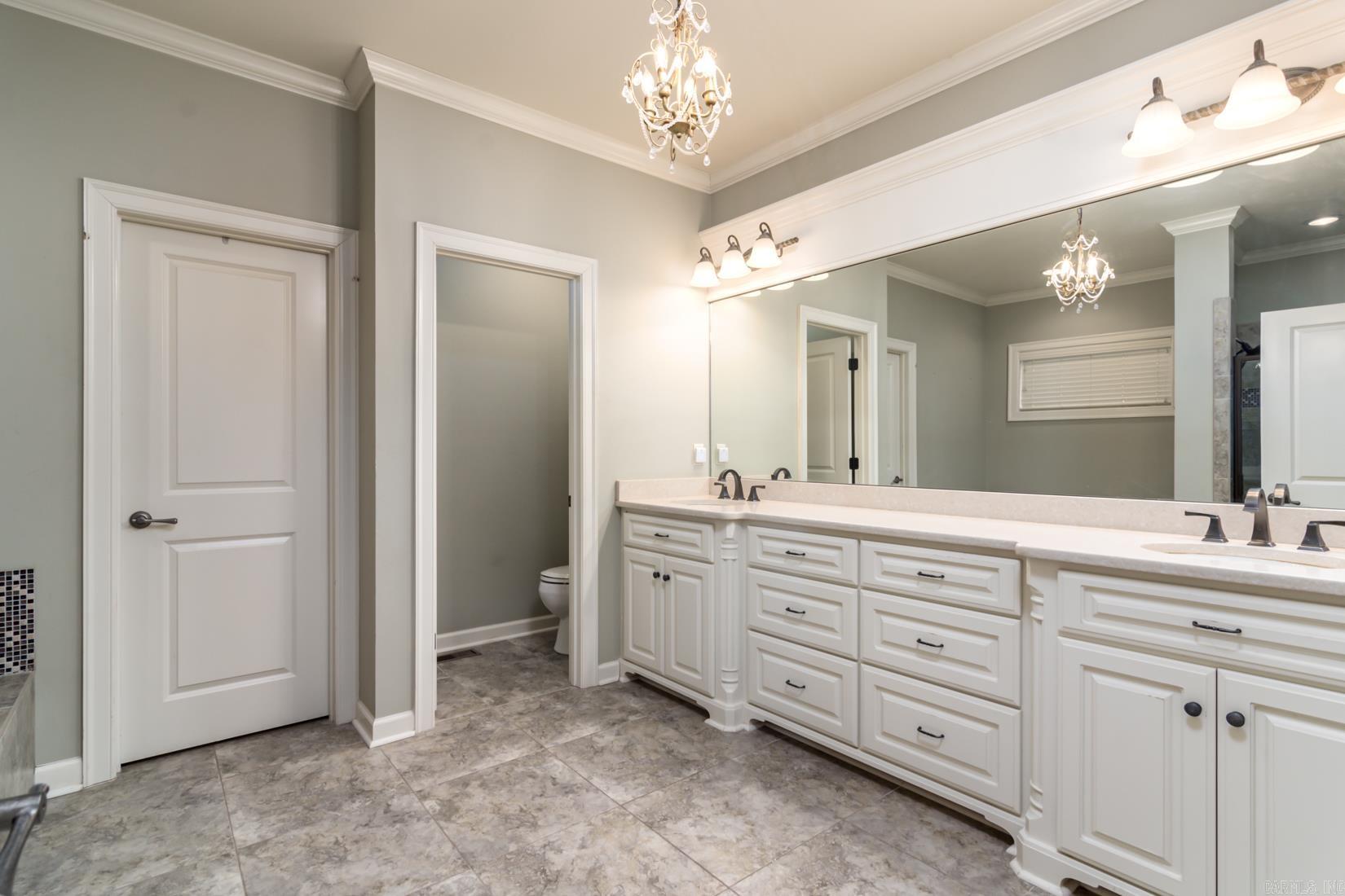 CHENAL VALLEY EPERNAY PLACE - Residential