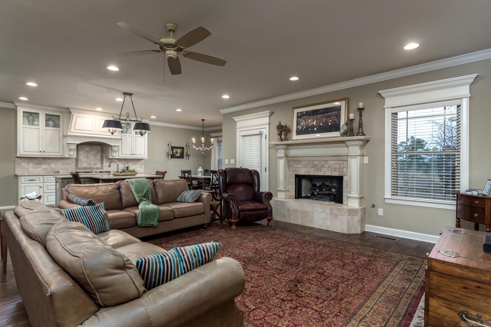 CHENAL VALLEY EPERNAY PLACE - Residential