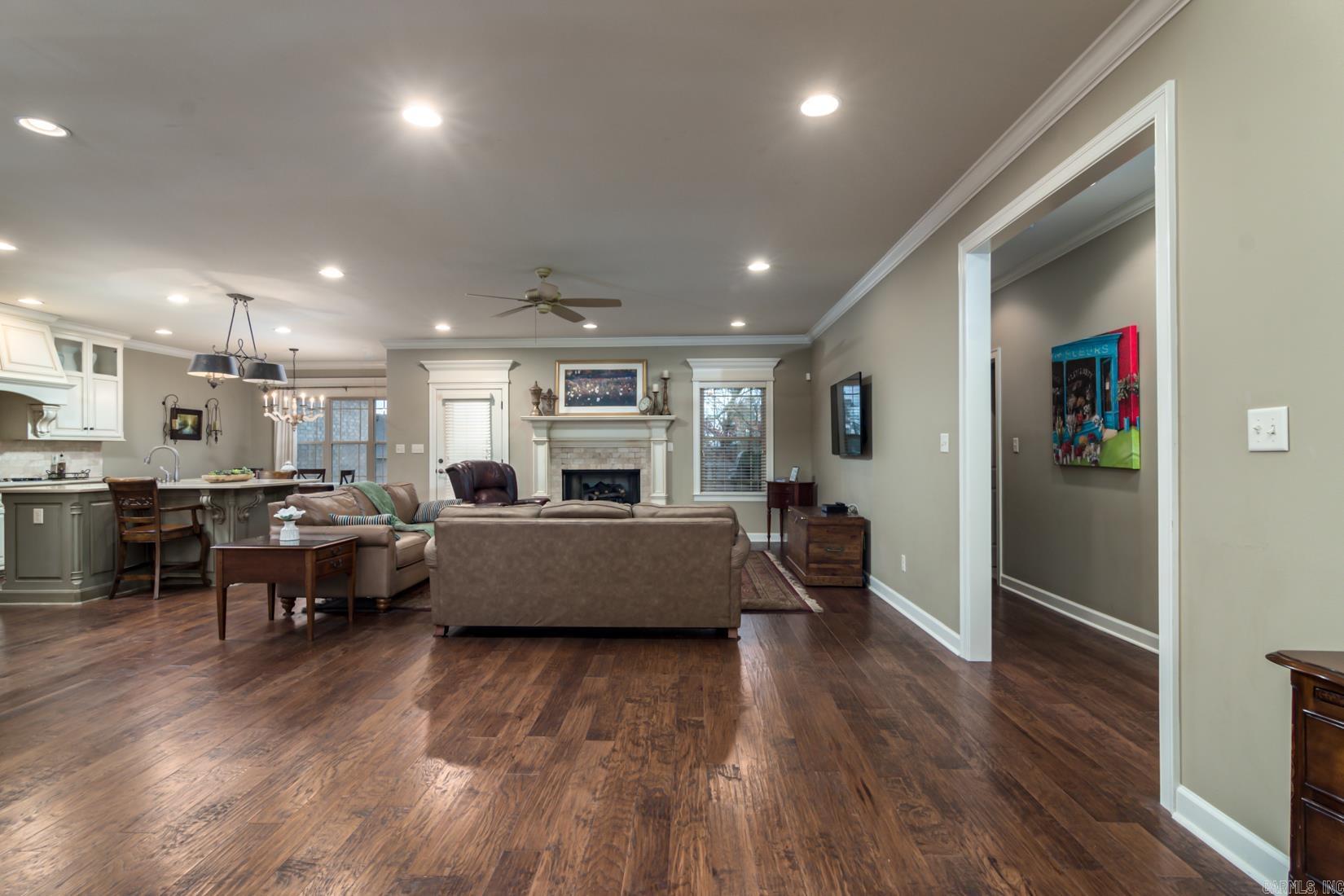 CHENAL VALLEY EPERNAY PLACE - Residential