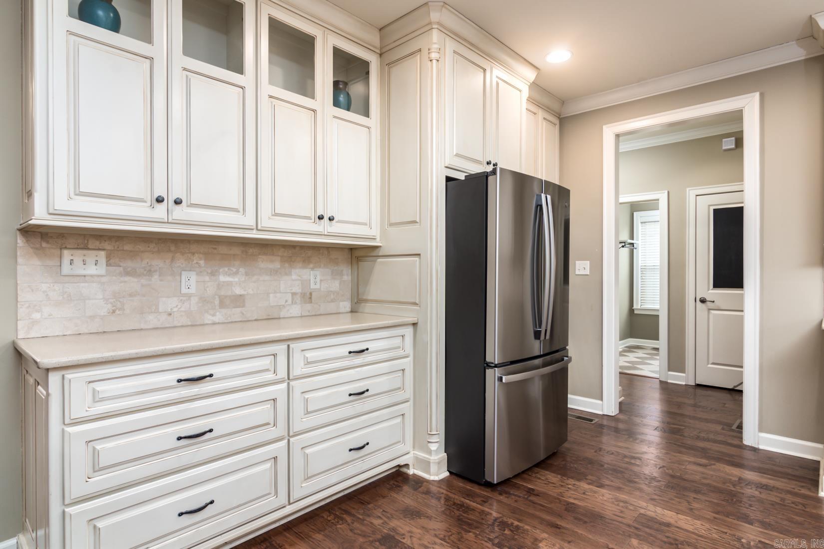 CHENAL VALLEY EPERNAY PLACE - Residential