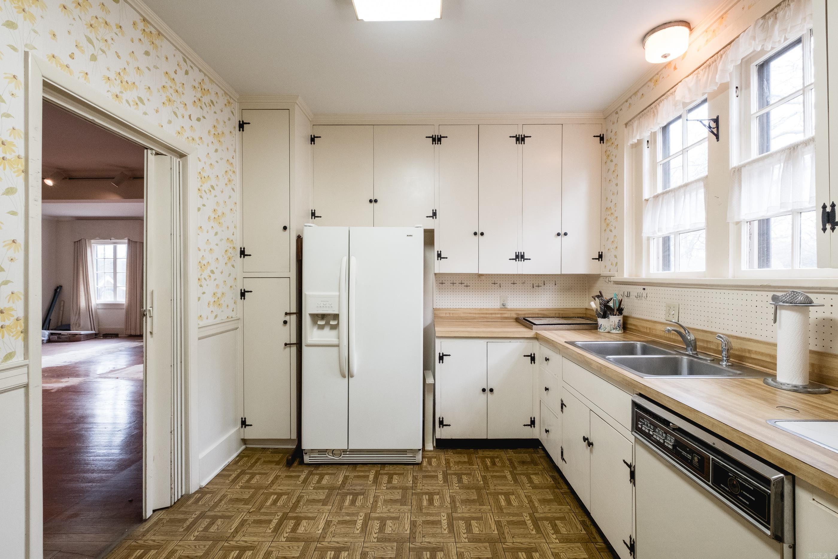 CLIFFEWOOD - Residential