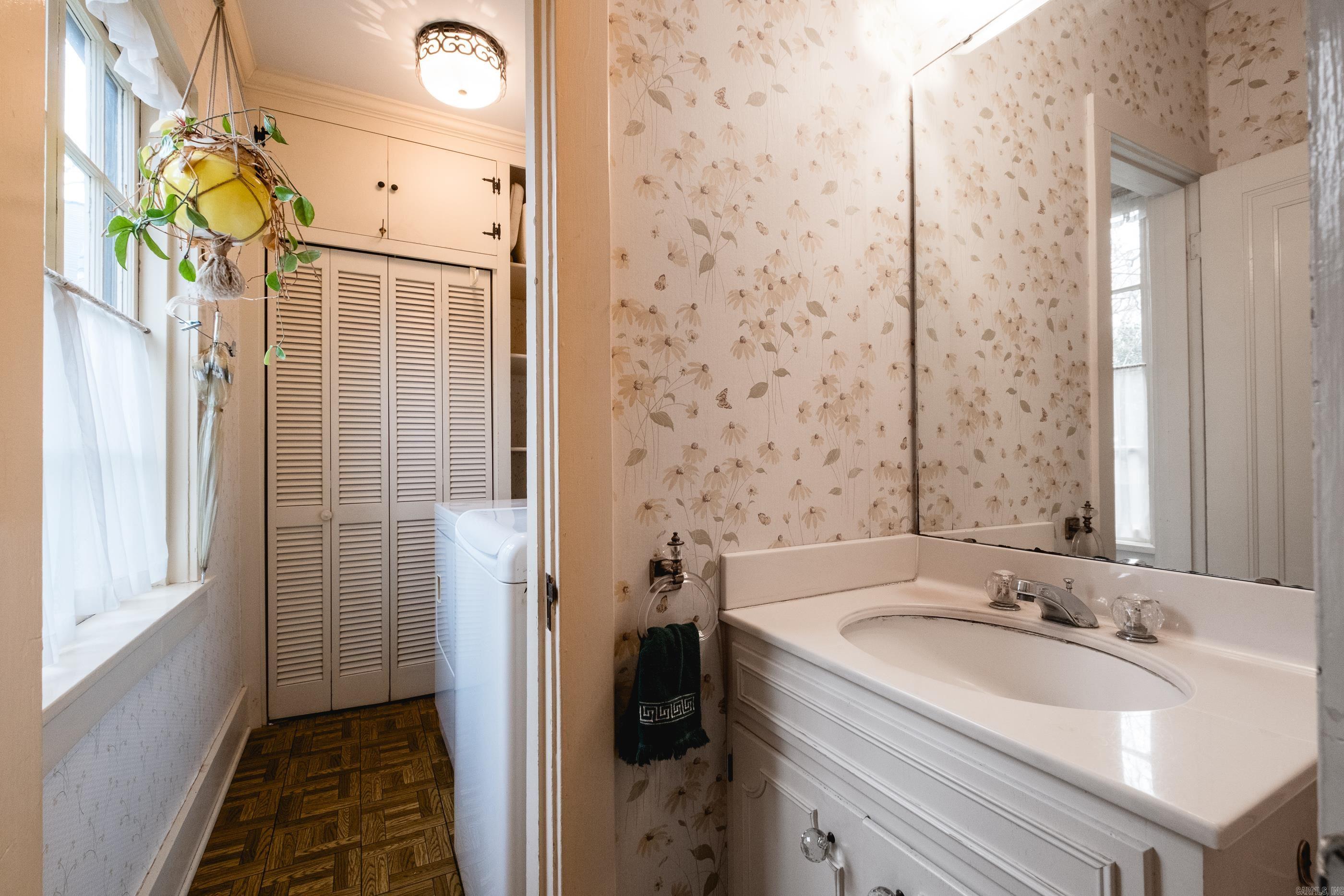 CLIFFEWOOD - Residential