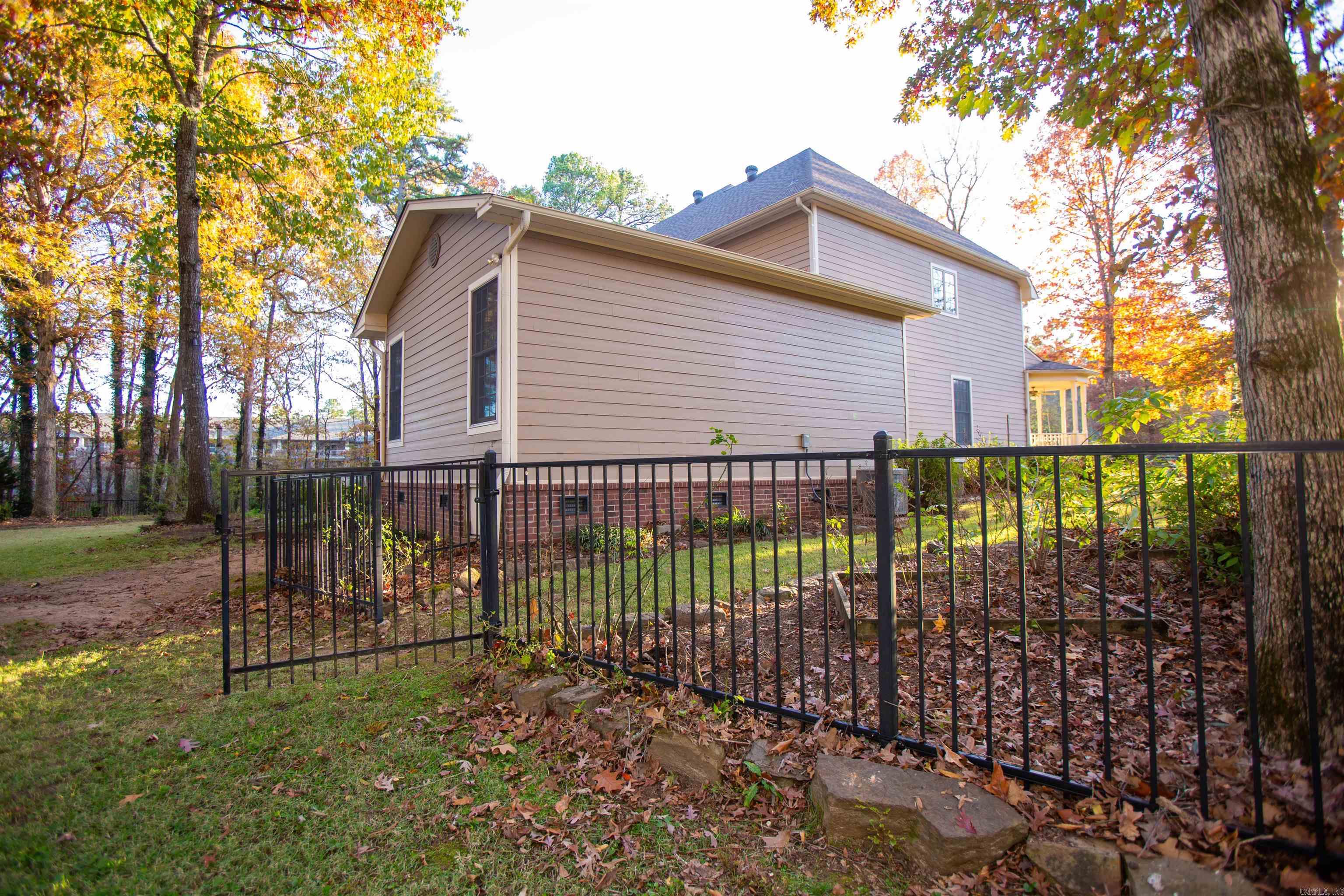 CHENAL VALLEY WITRY COURT - Residential Lease