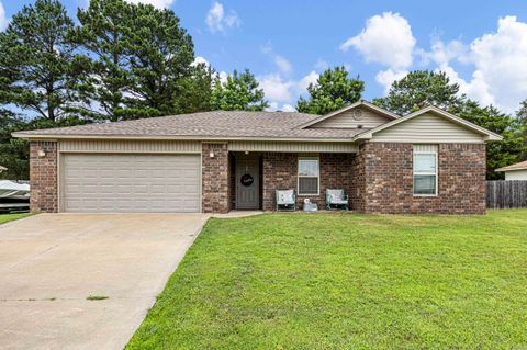 Photo of 306 Willow Oak, Dardanelle, AR 72834 (MLS # 26024044)