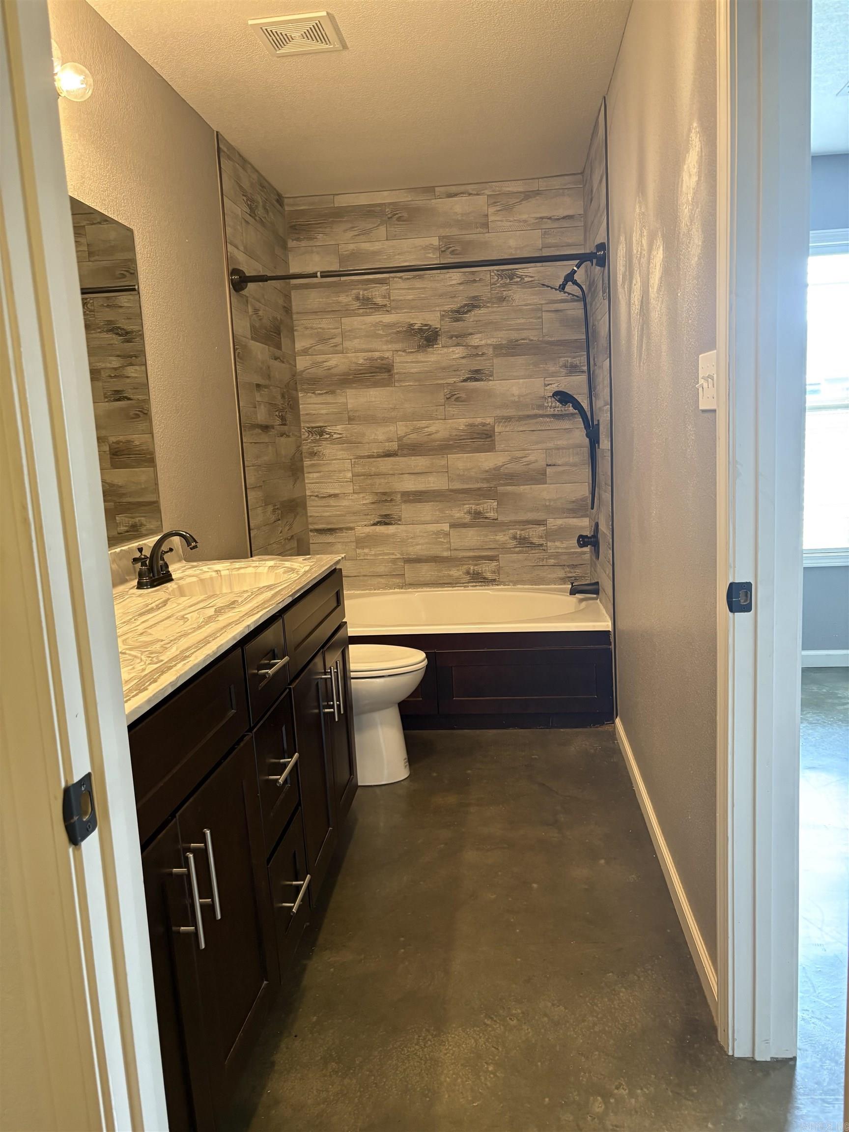 RIDGEFIELD ESTATES - Residential