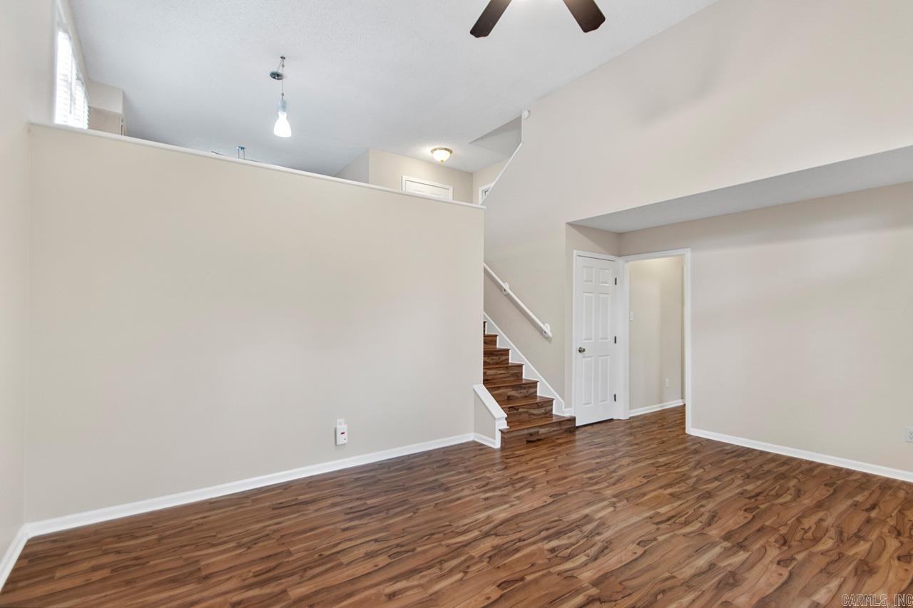 SUMMER WOOD - Residential