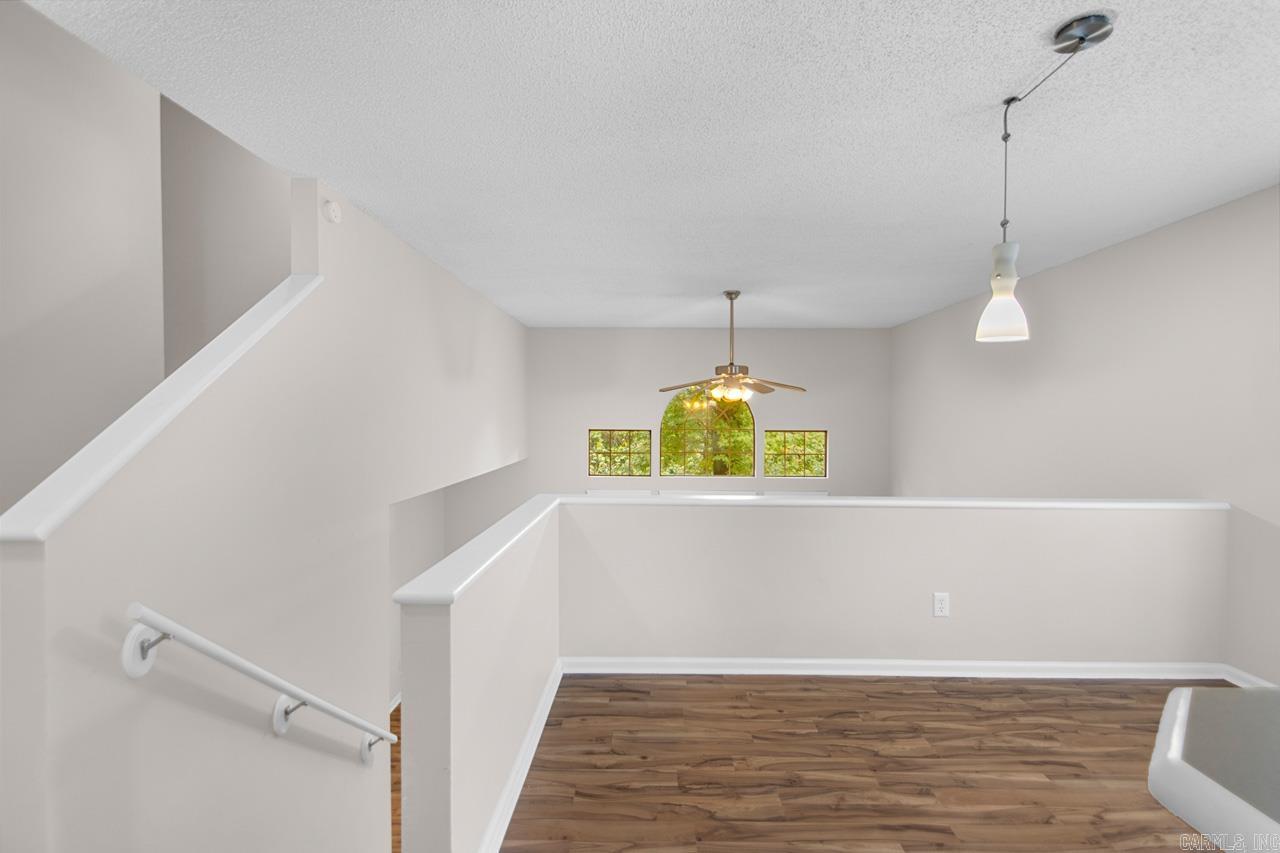 SUMMER WOOD - Residential