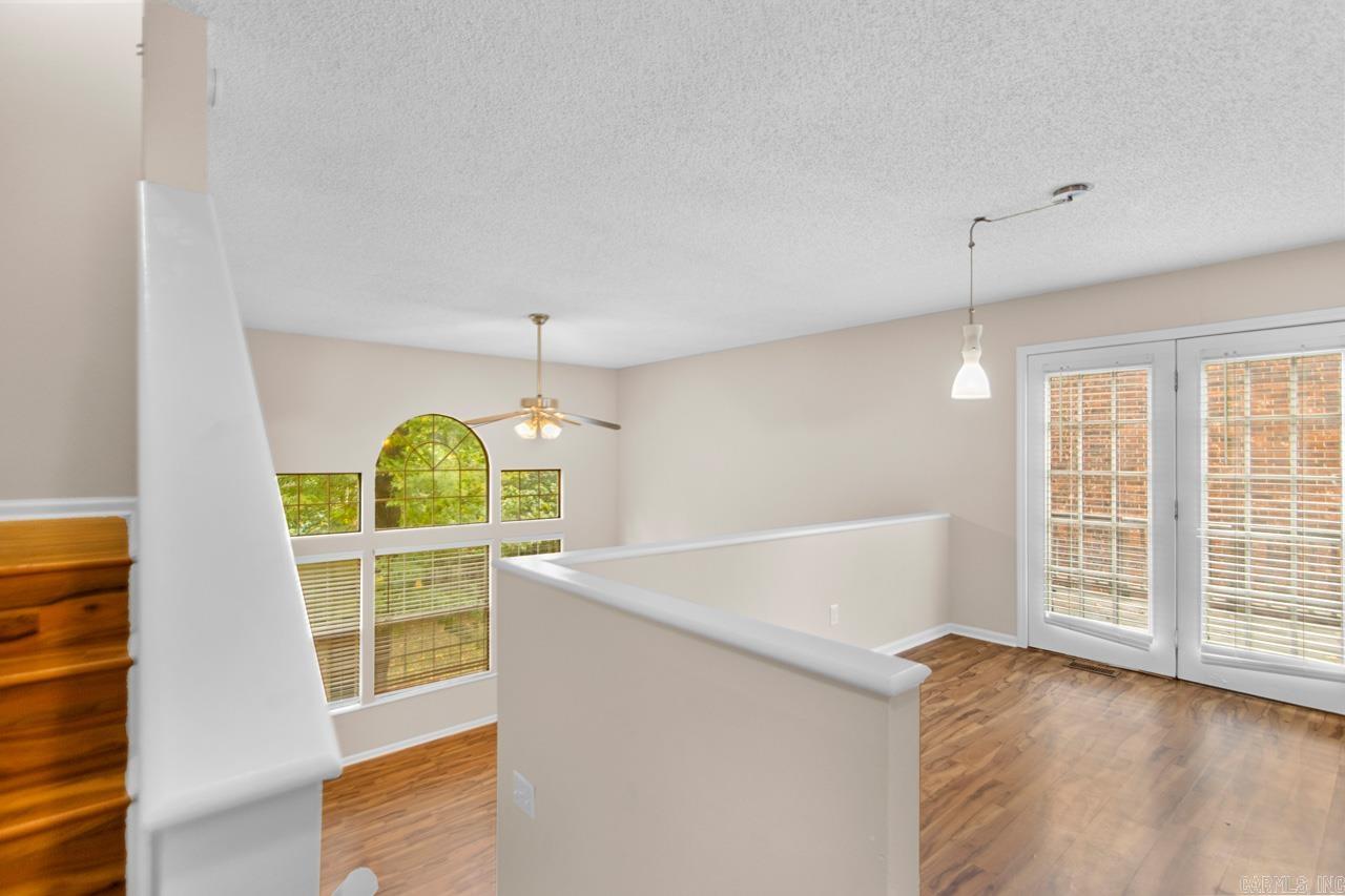 SUMMER WOOD - Residential