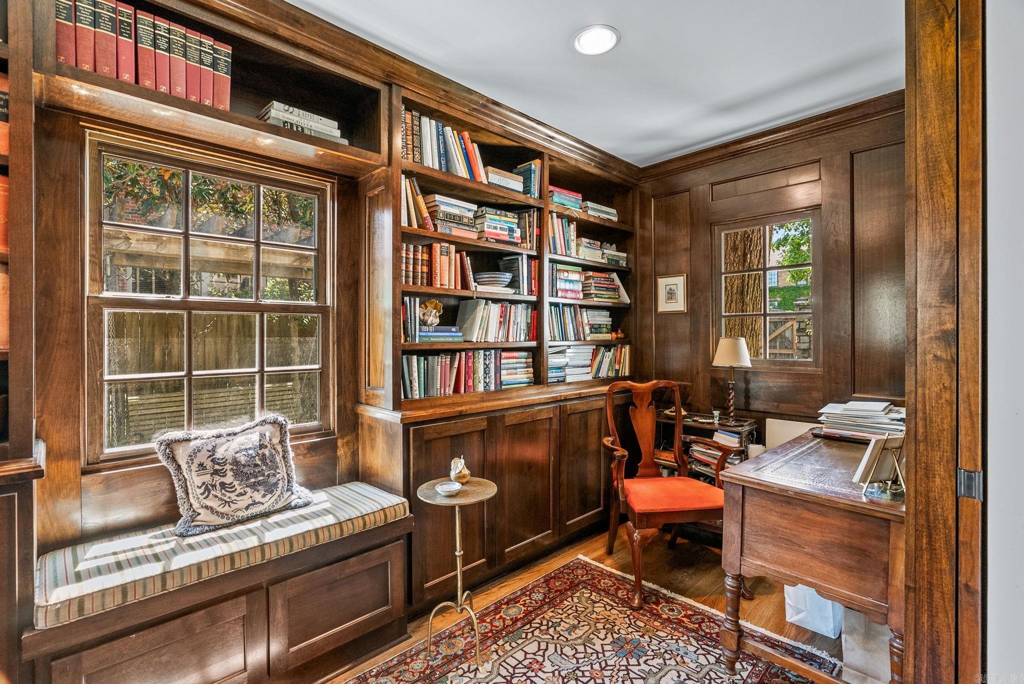 SHADOWLAWN - Residential