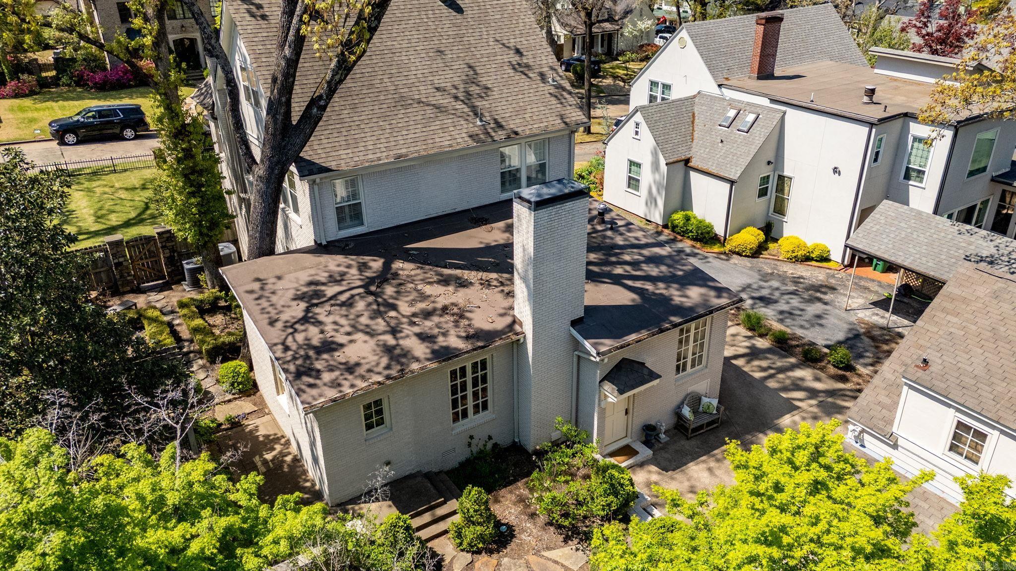 SHADOWLAWN - Residential