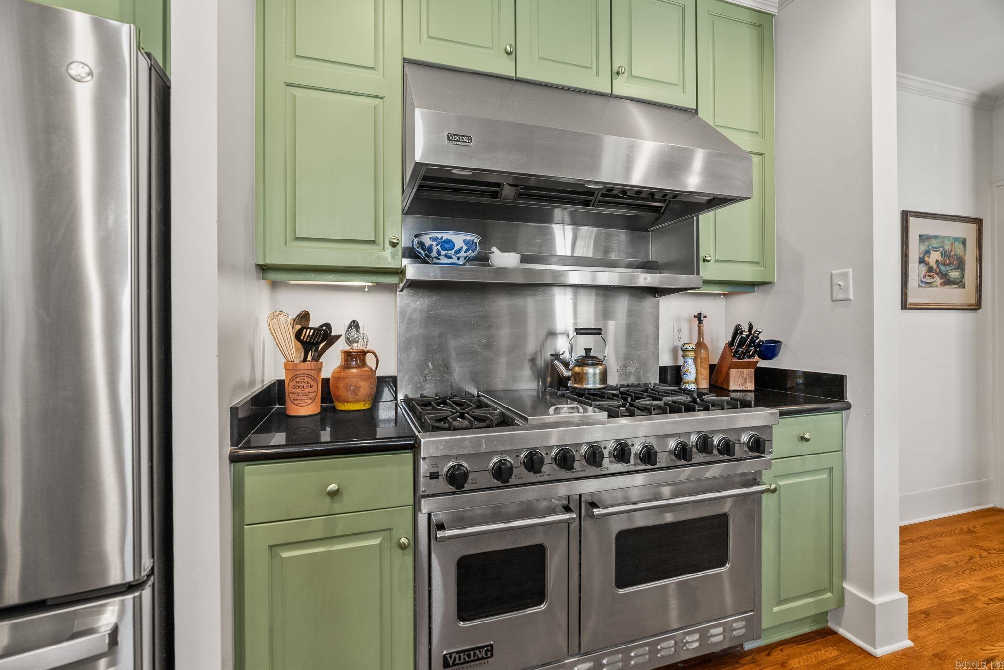 SHADOWLAWN - Residential