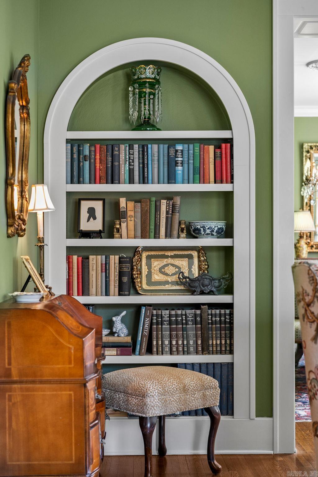 SHADOWLAWN - Residential