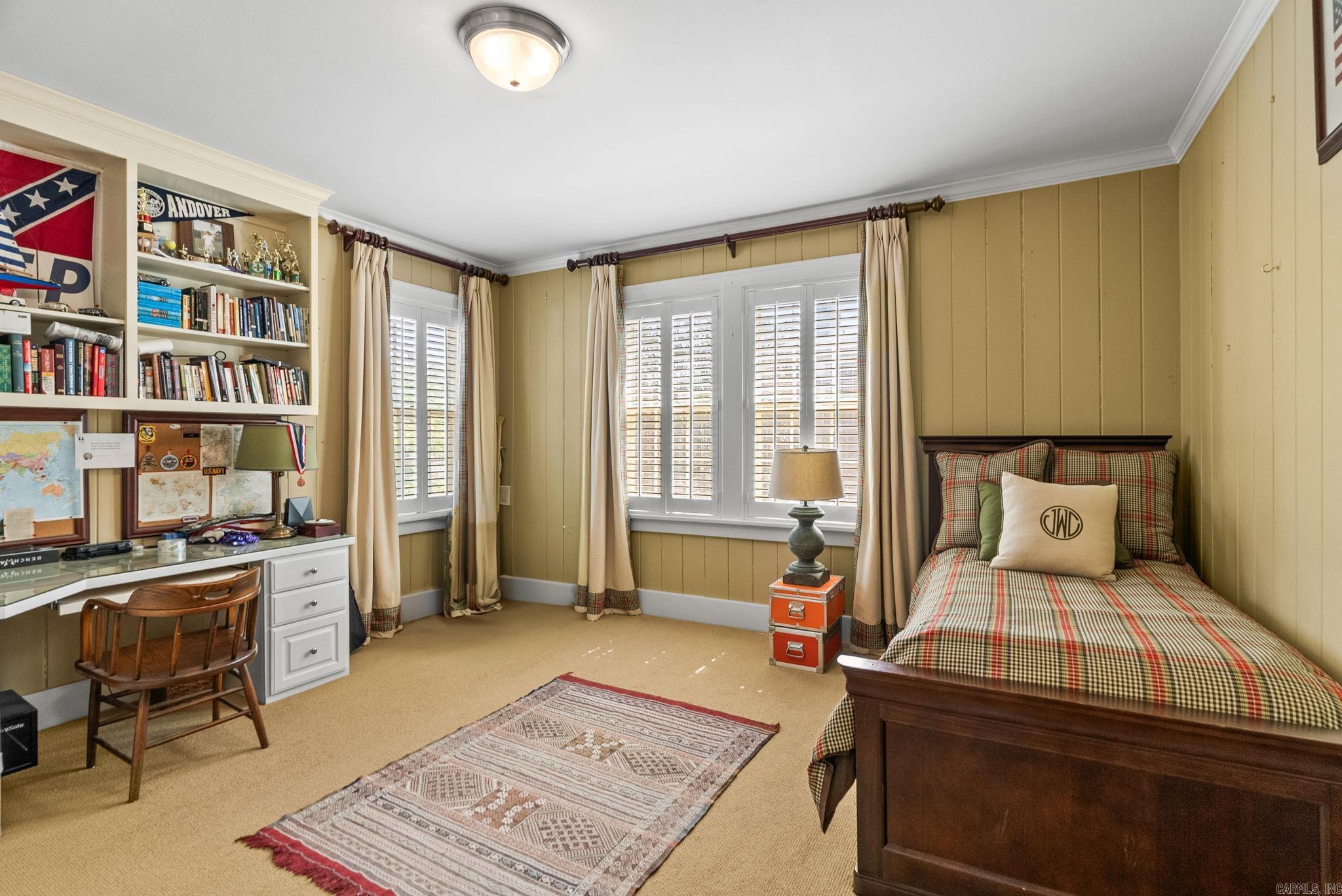 SHADOWLAWN - Residential