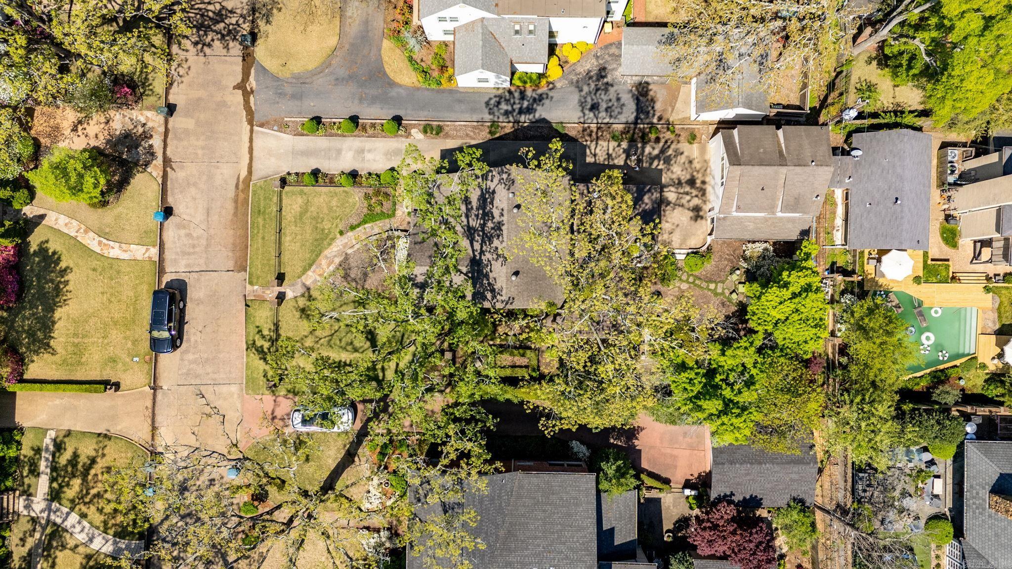 SHADOWLAWN - Residential