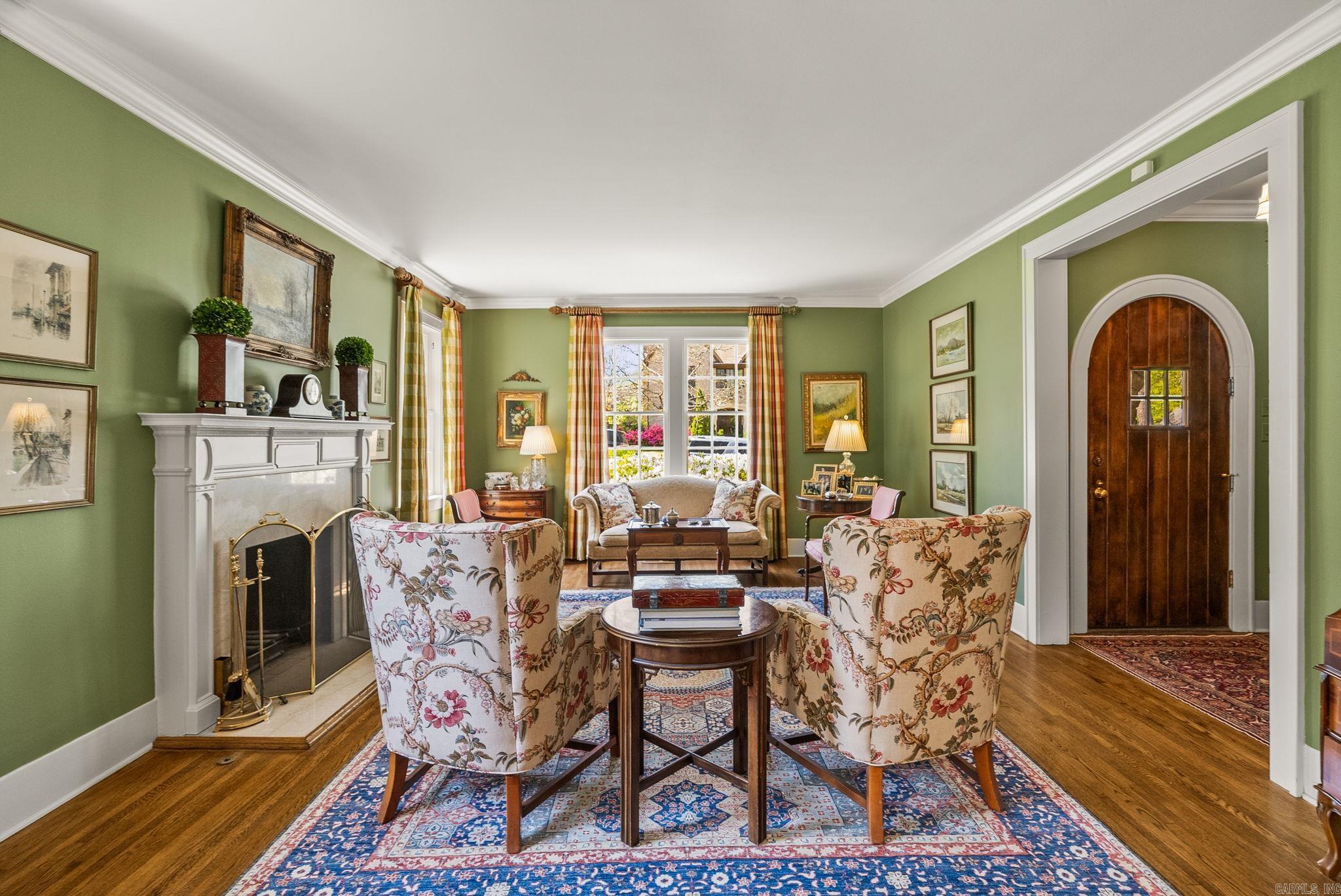 SHADOWLAWN - Residential