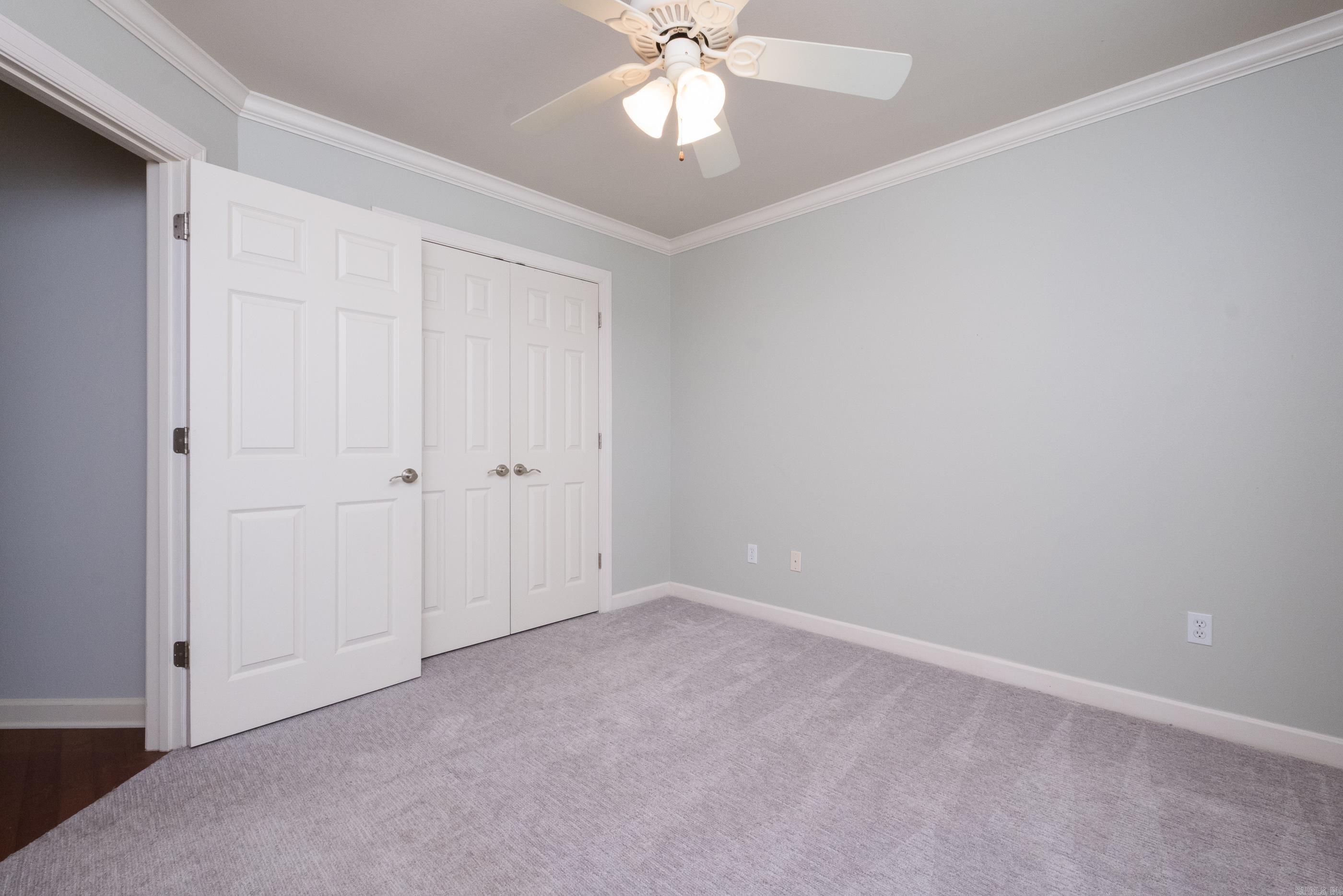 COUNTRY CLUB OF ARK THE - Residential