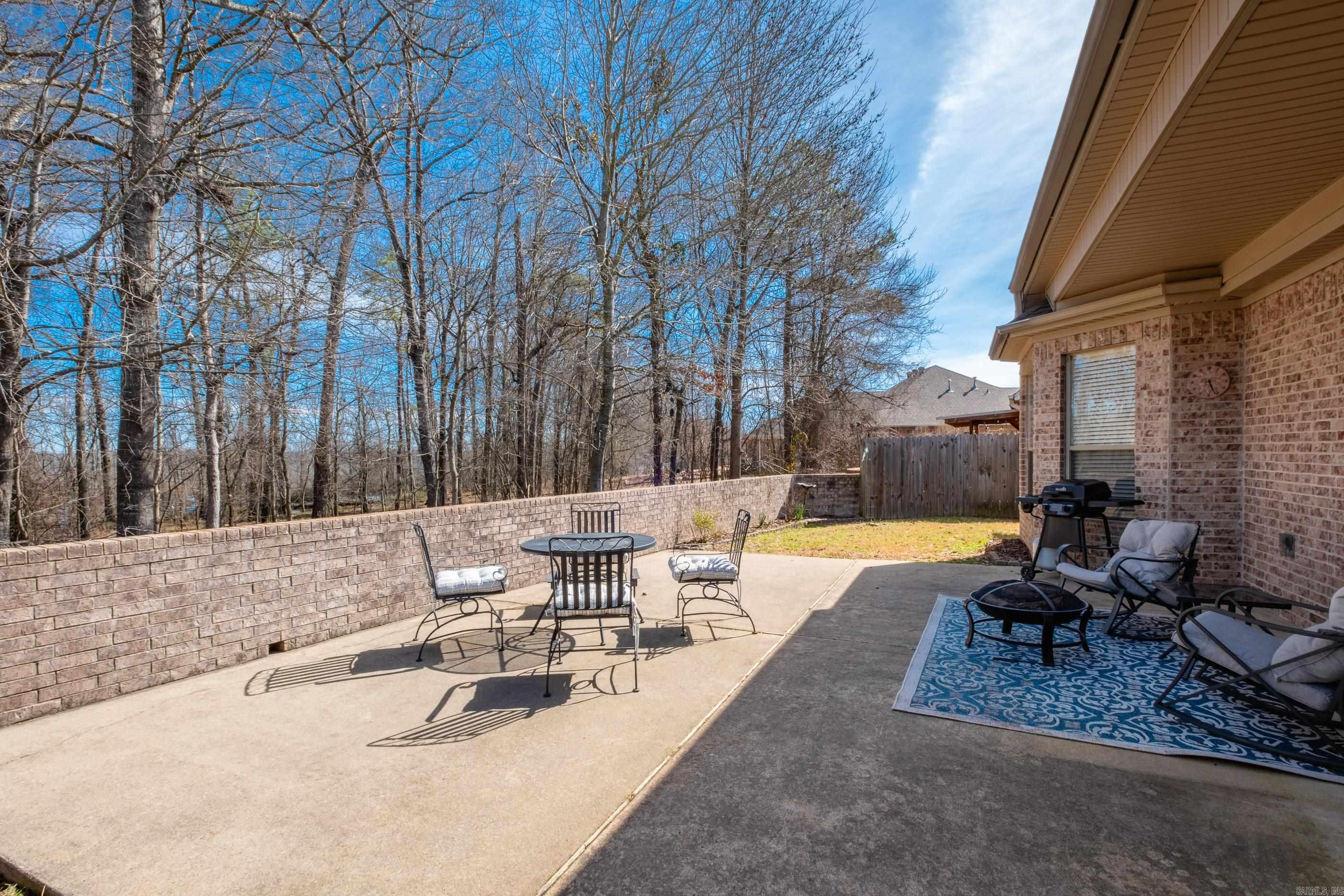 COUNTRY CLUB OF ARK THE - Residential