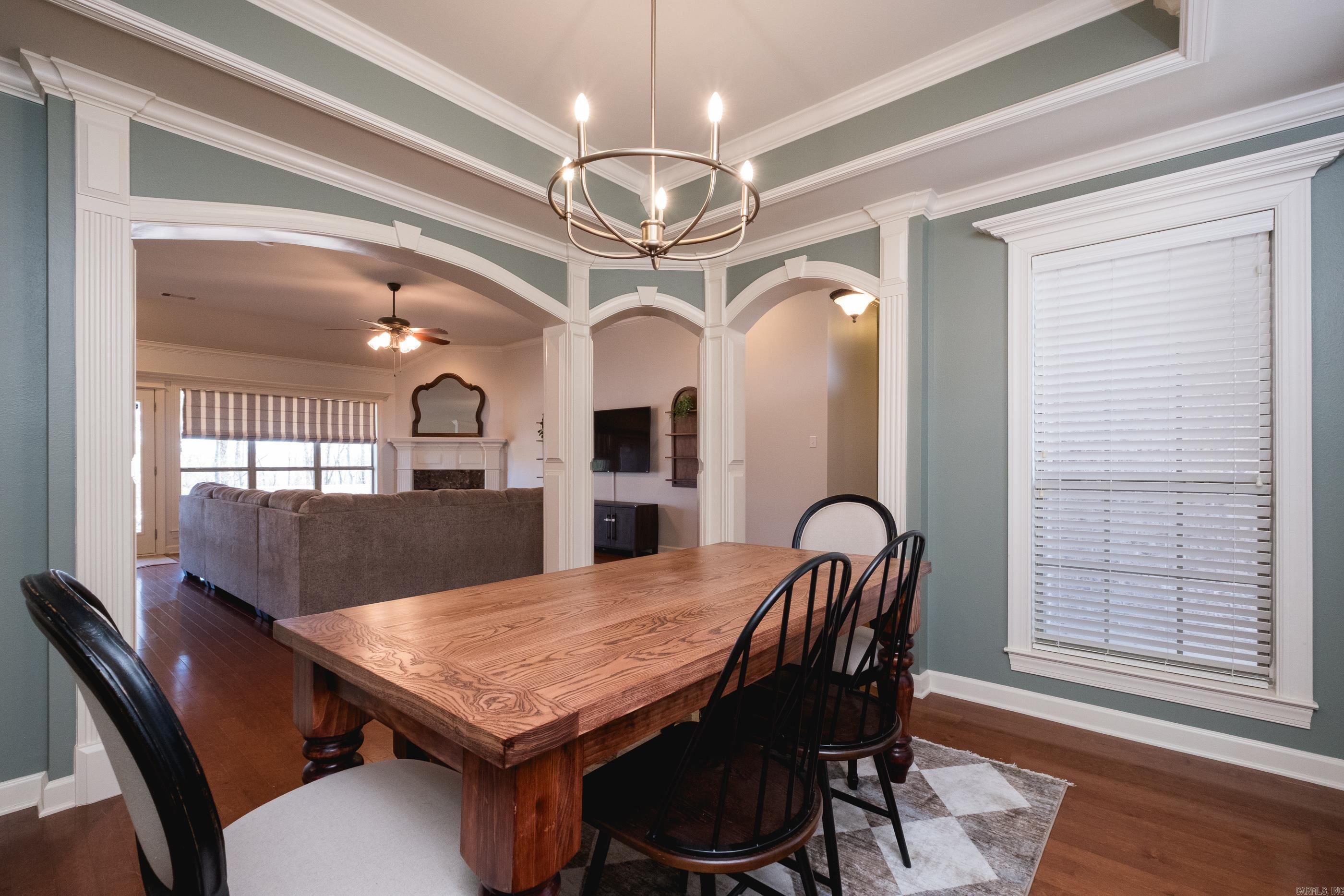 COUNTRY CLUB OF ARK THE - Residential