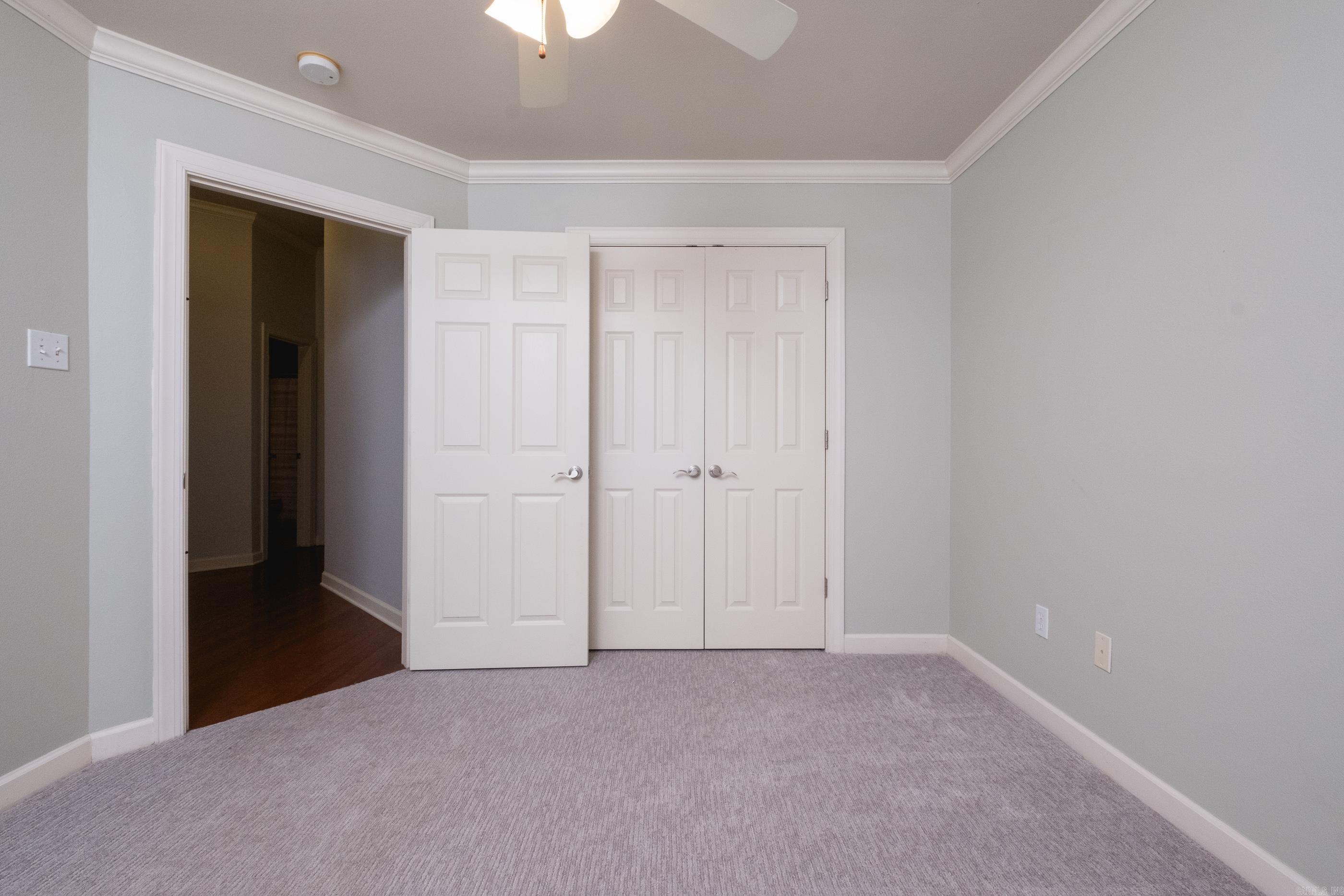 COUNTRY CLUB OF ARK THE - Residential