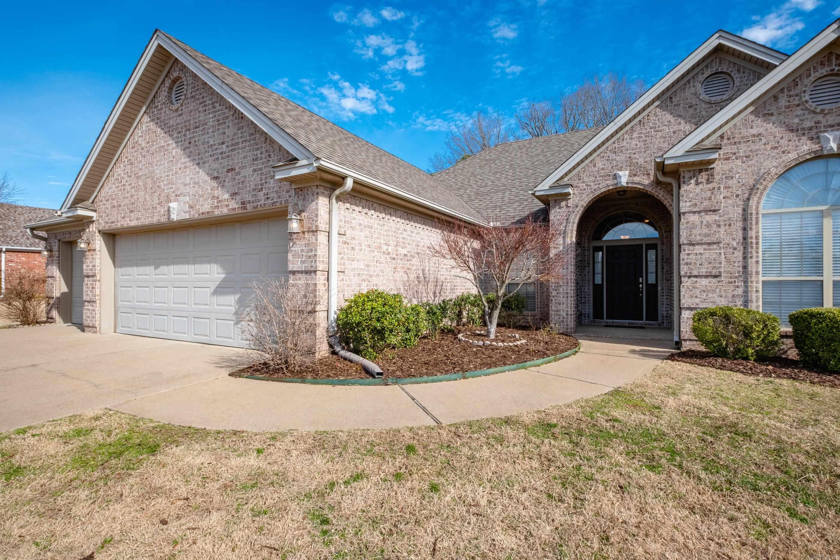 COUNTRY CLUB OF ARK THE - Residential