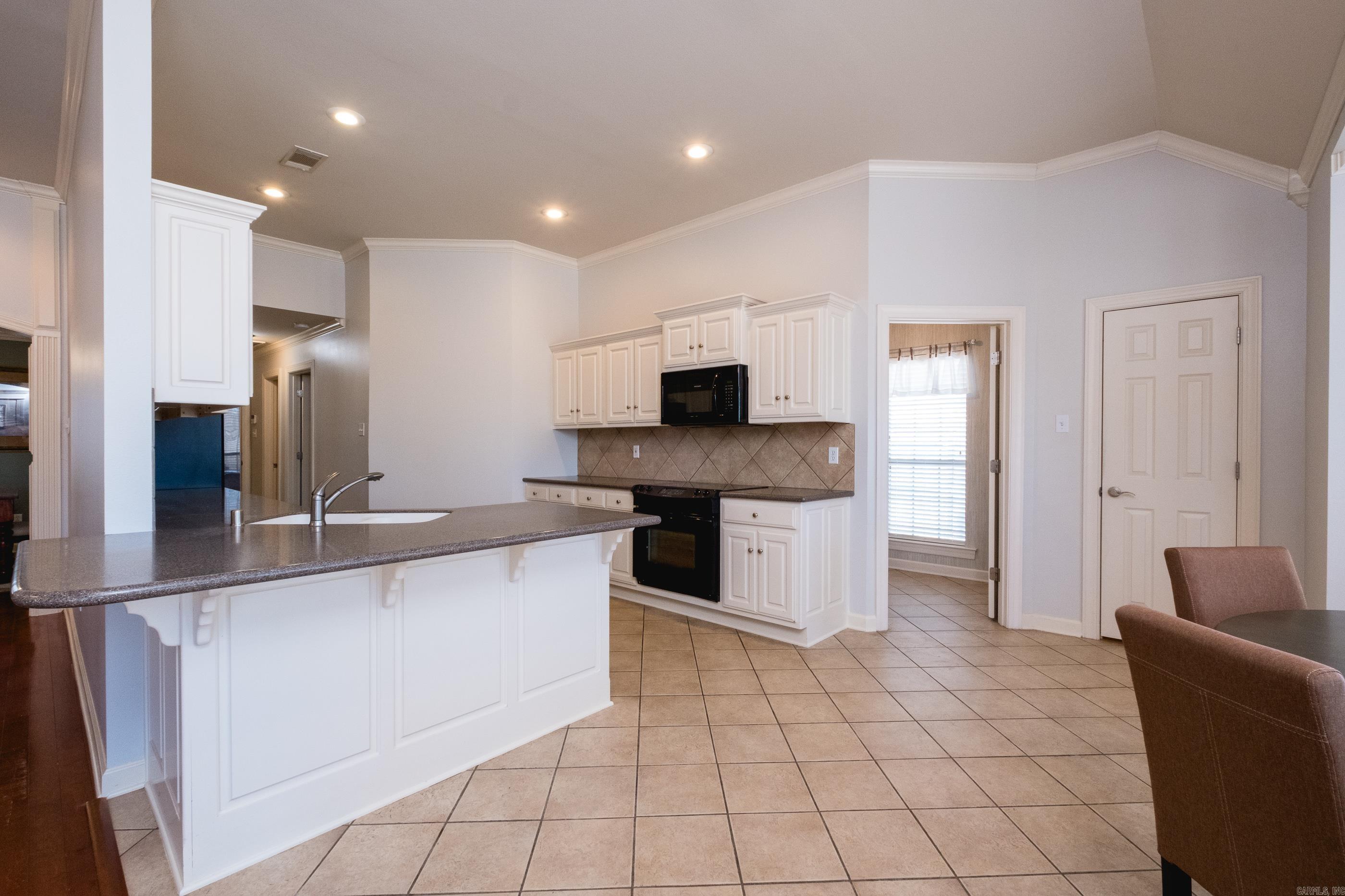 COUNTRY CLUB OF ARK THE - Residential