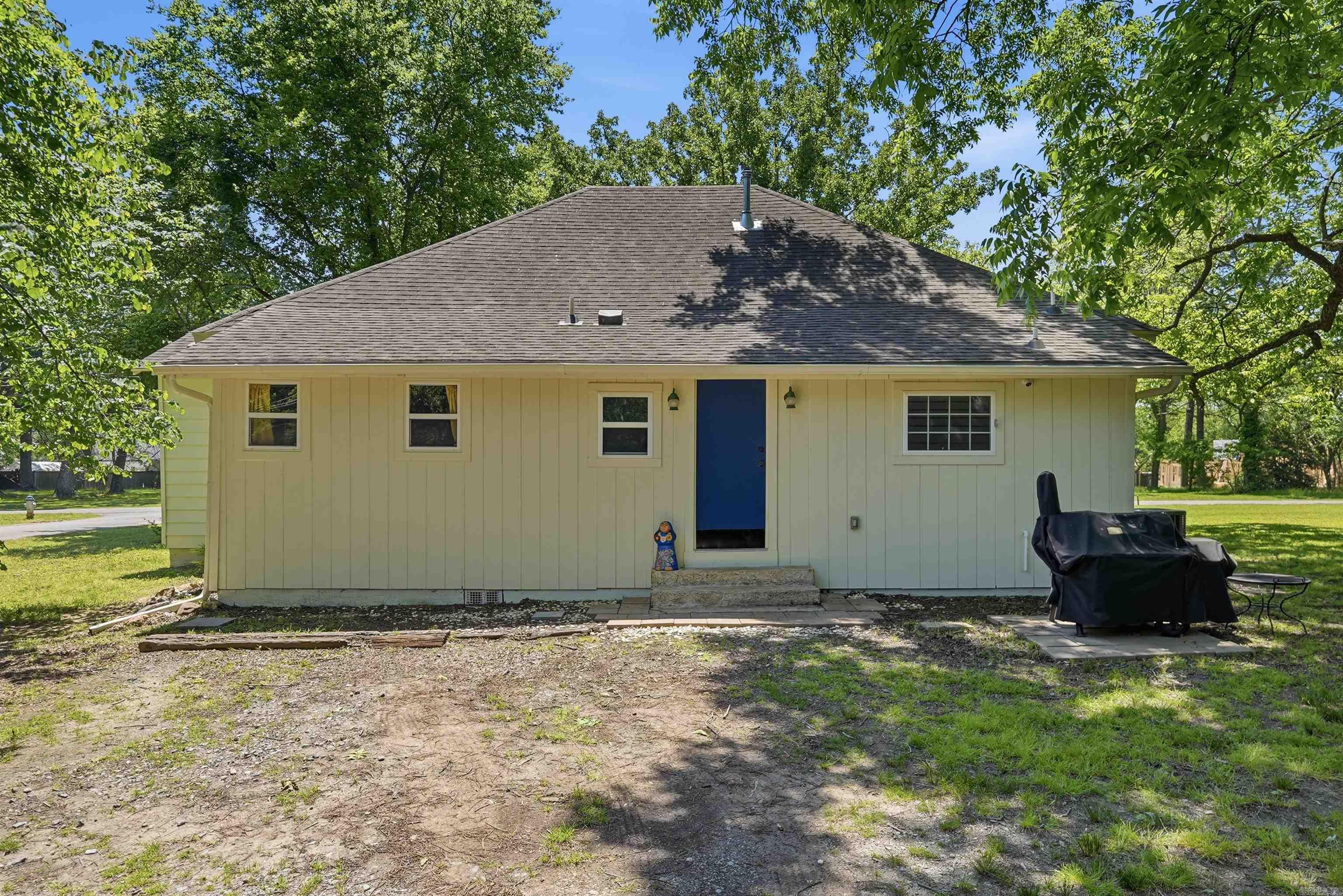 ORIGINAL TOWN-BRYANT - Residential