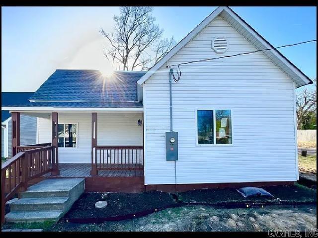 *BENTON* BEAUTIFUL HOME IN HIDDEN FOREST SUBDIVISION! This Three Bedroom One Bathroom Home Features Over 1000 Square Feet! Dishwasher Included In Kitchen! PET FRIENDLY!! AVAILABLE NOW!!!