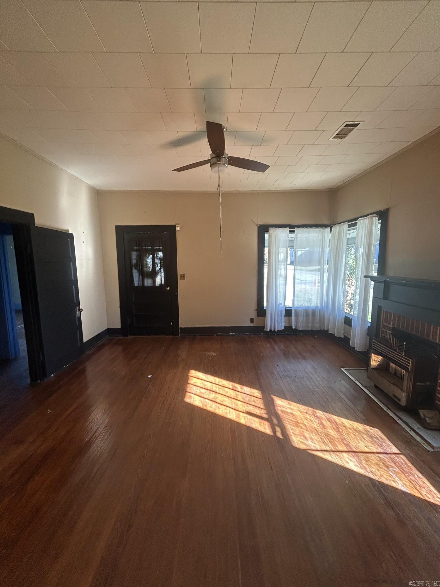 TRAMMEL - Residential