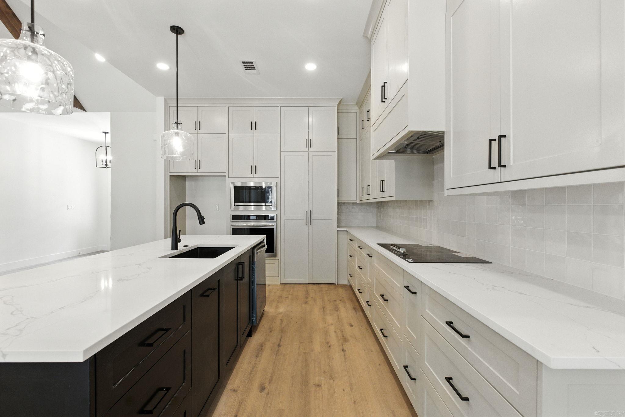 BIG ROCK ESTATES - Residential