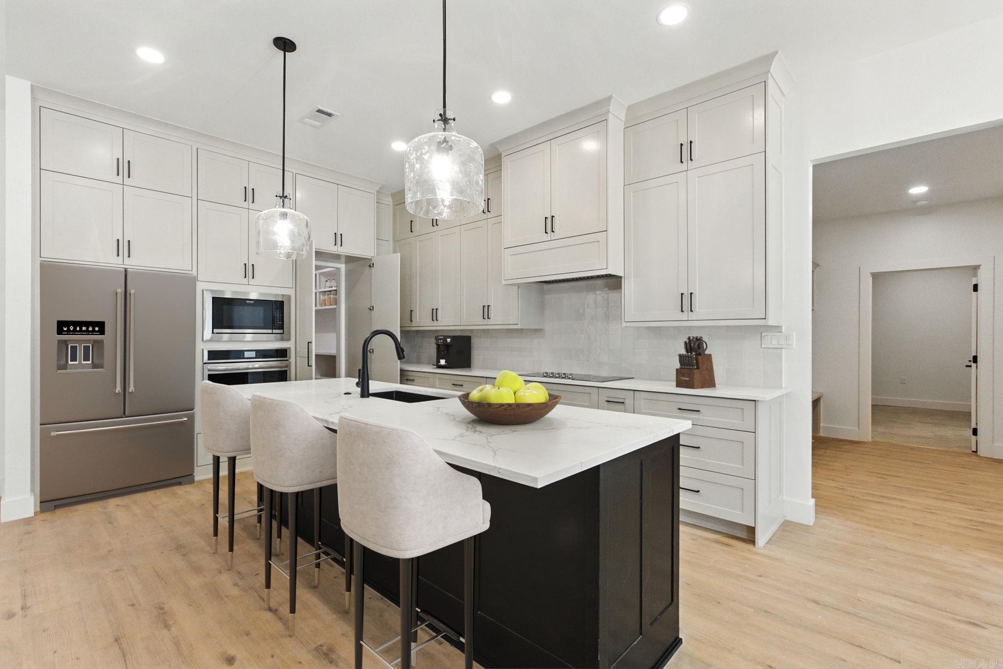 BIG ROCK ESTATES - Residential