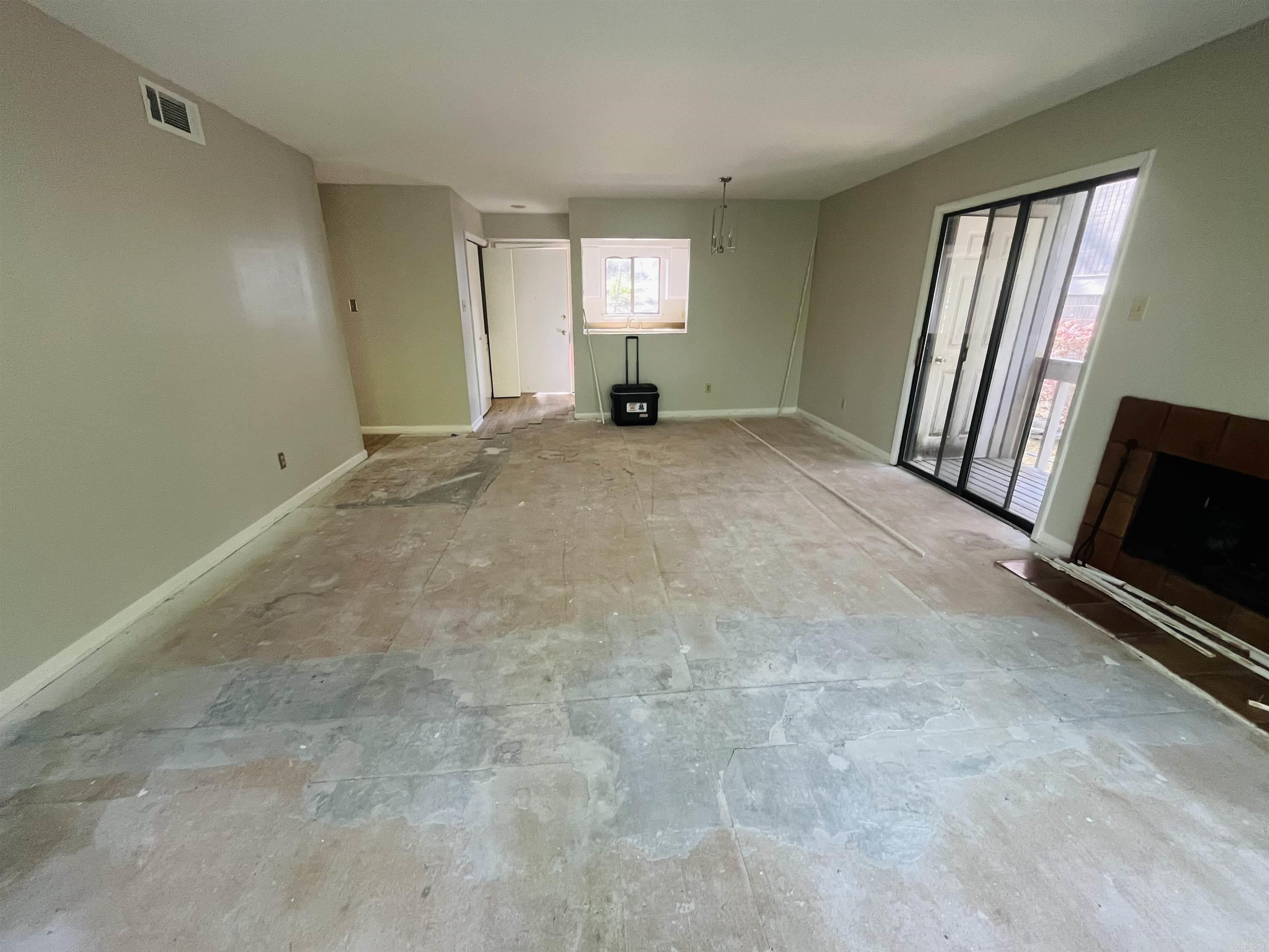 FOREST HGTS CONDO - Residential