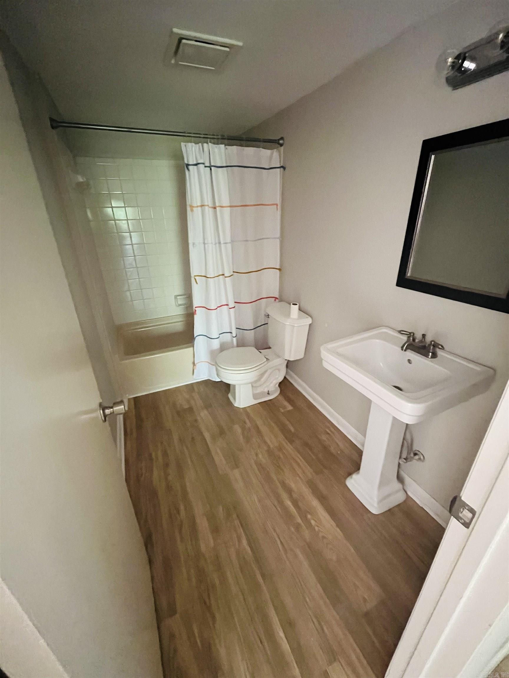 FOREST HGTS CONDO - Residential